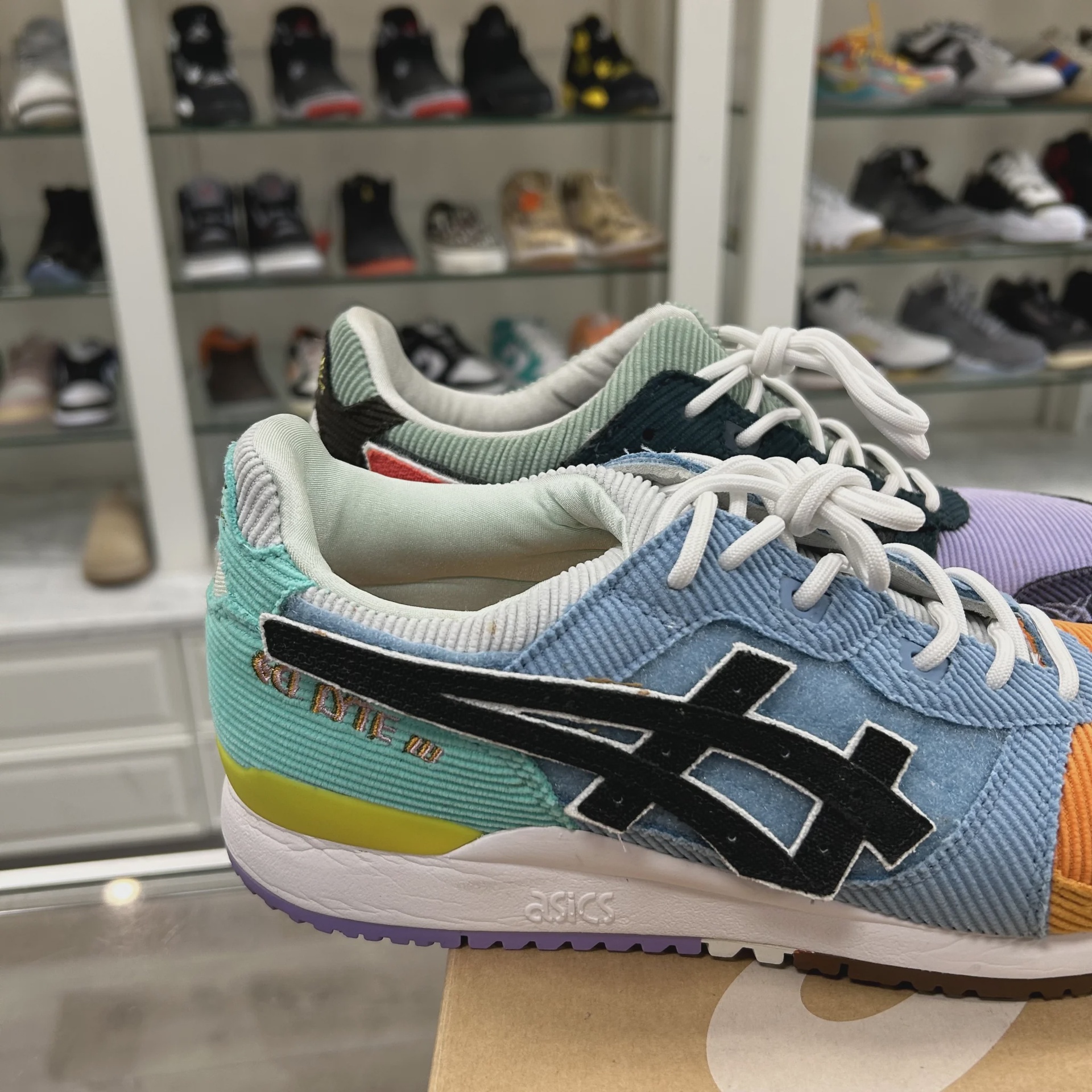 ASICS Gel-Lyte III Sean Wotherspoon  x atmos • Pre-Owned [6959] - photo 5