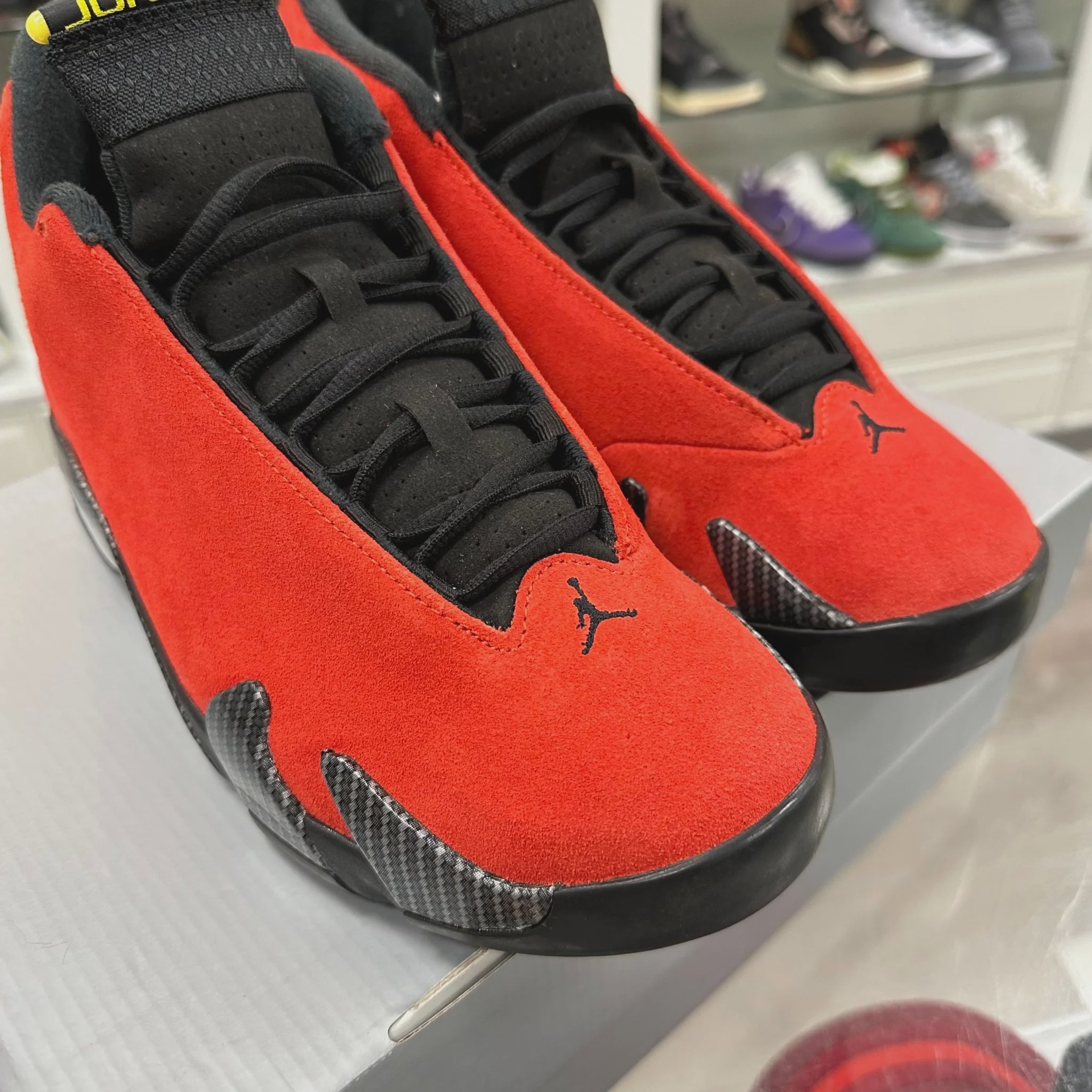 Air Jordan 14 Retro Ferrari (2025) • Pre-Owned [2206] - photo 7