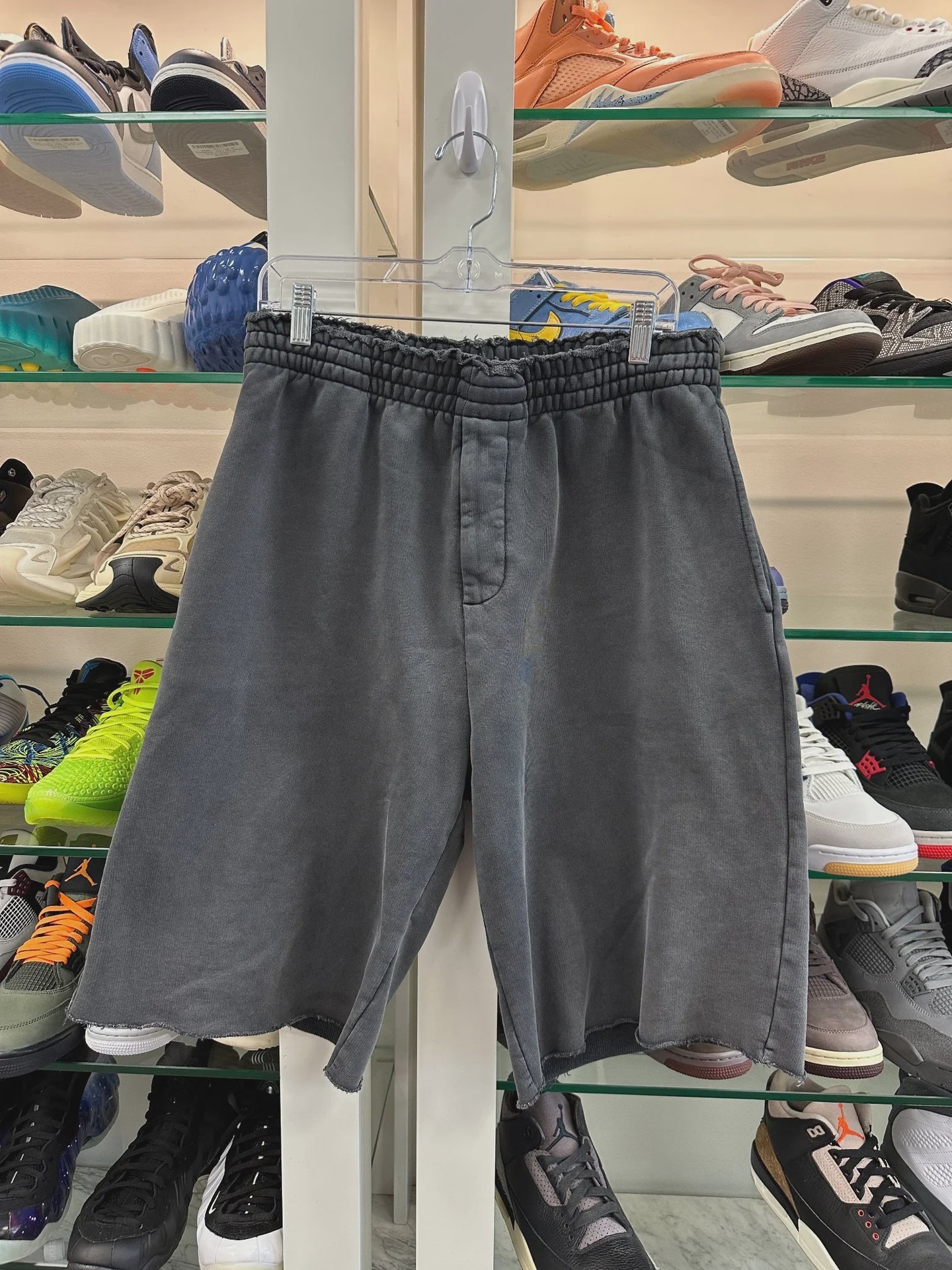 Helmut Lang Baggy Sweat Shorts • Pre-Owned [2951] - photo 1