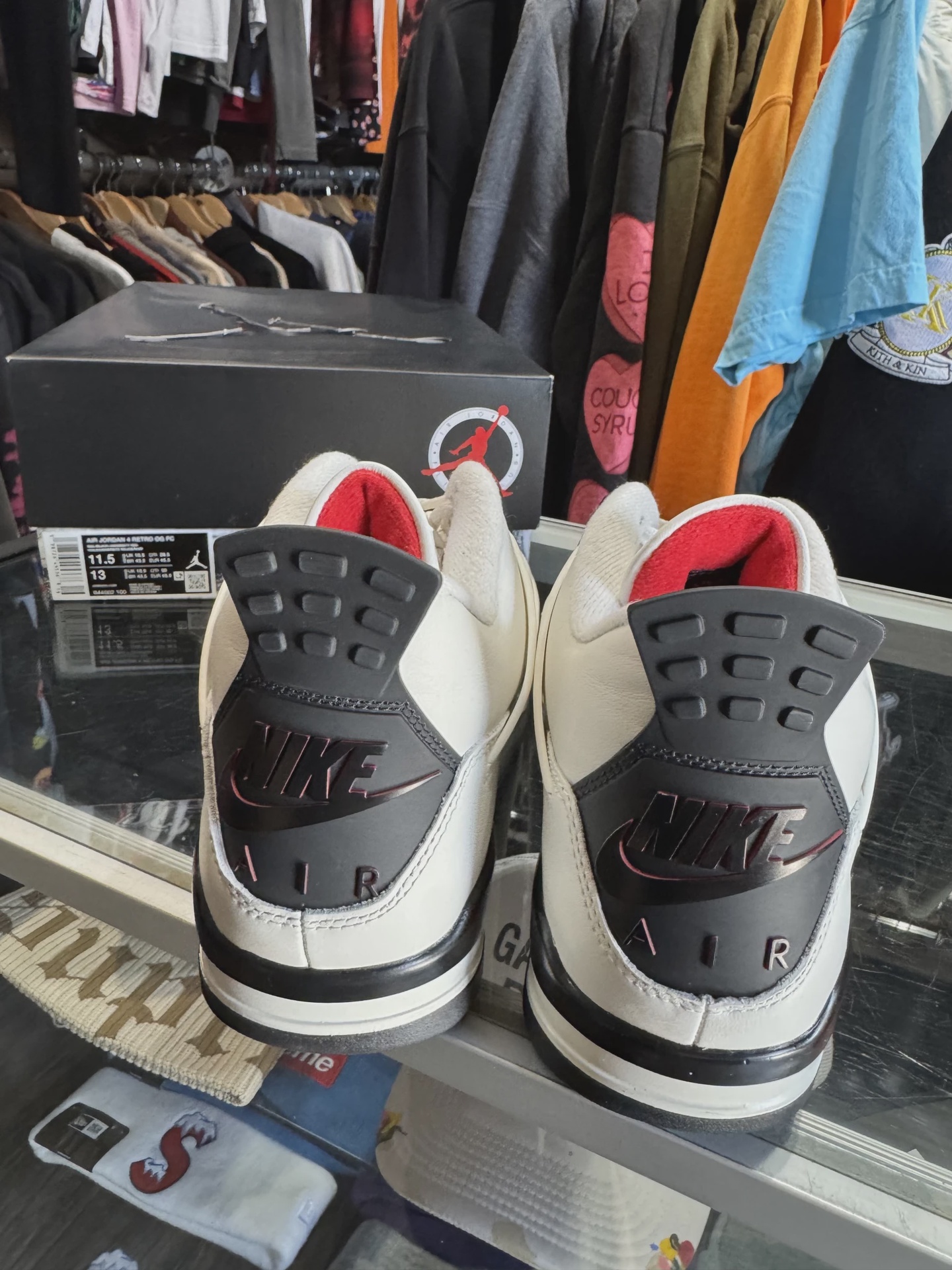 Air Jordan 4 Retro Original Flight Club • Pre-Owned [1089] 3