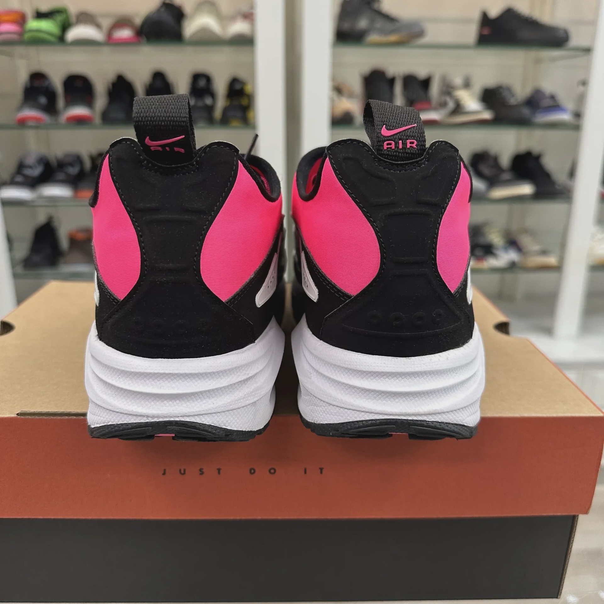 Nike Air Max Sunder Hyper Pink Black • Pre-Owned [8648] - photo 5