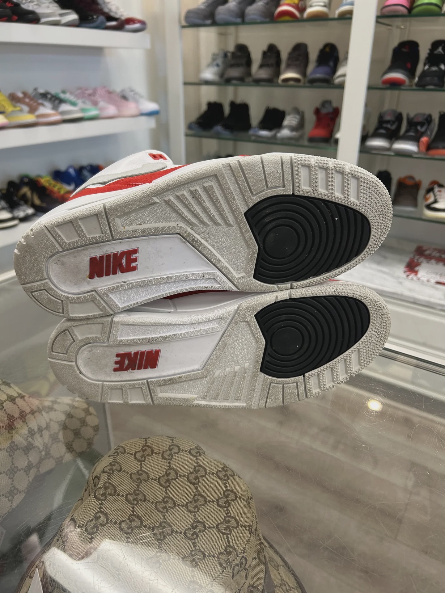 Air Jordan 3 Retro Tinker White University Red NO BOX • Pre-Owned [8064] - photo 5