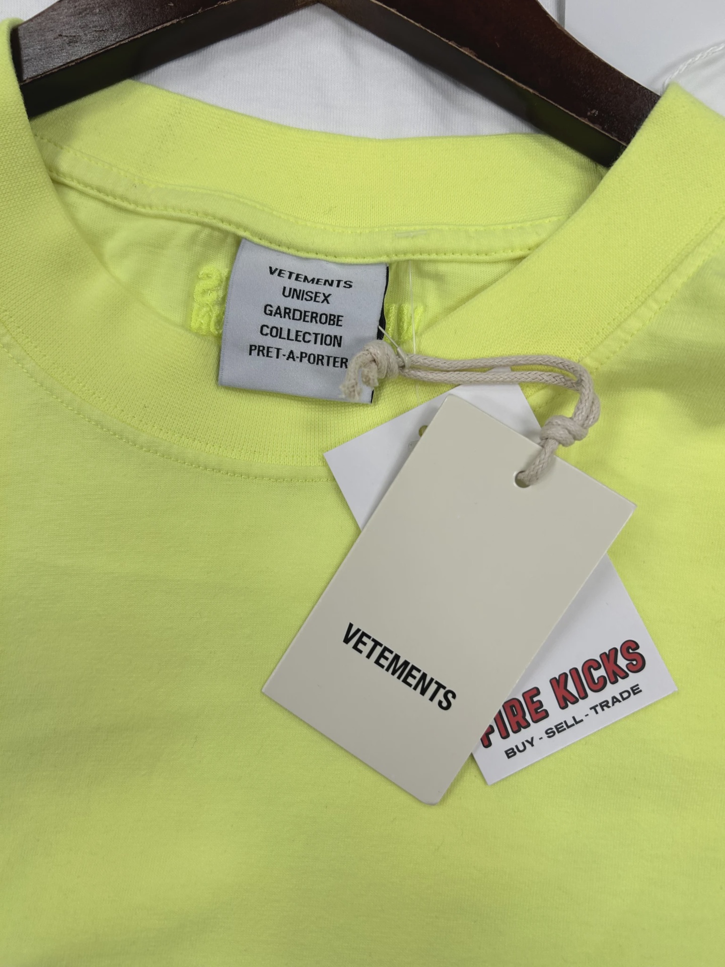 Vetements Flag Logo T-Shirt 'Neon Yellow' Oversized  • Brand New [9173] 3
