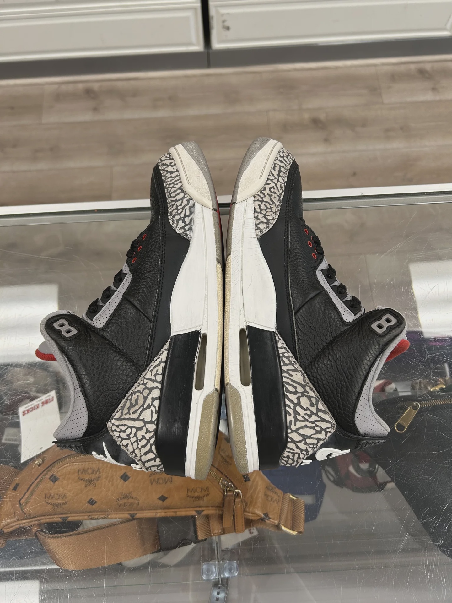 Air Jordan 3 Retro Black Cement (2018) NO BOX • Pre-Owned [6573] - photo 4