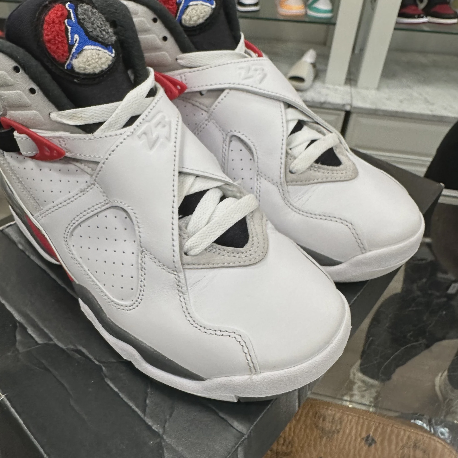 Air Jordan 8 Retro White True Red (2025) (Grade School) • Pre-Owned [5798] - photo 2
