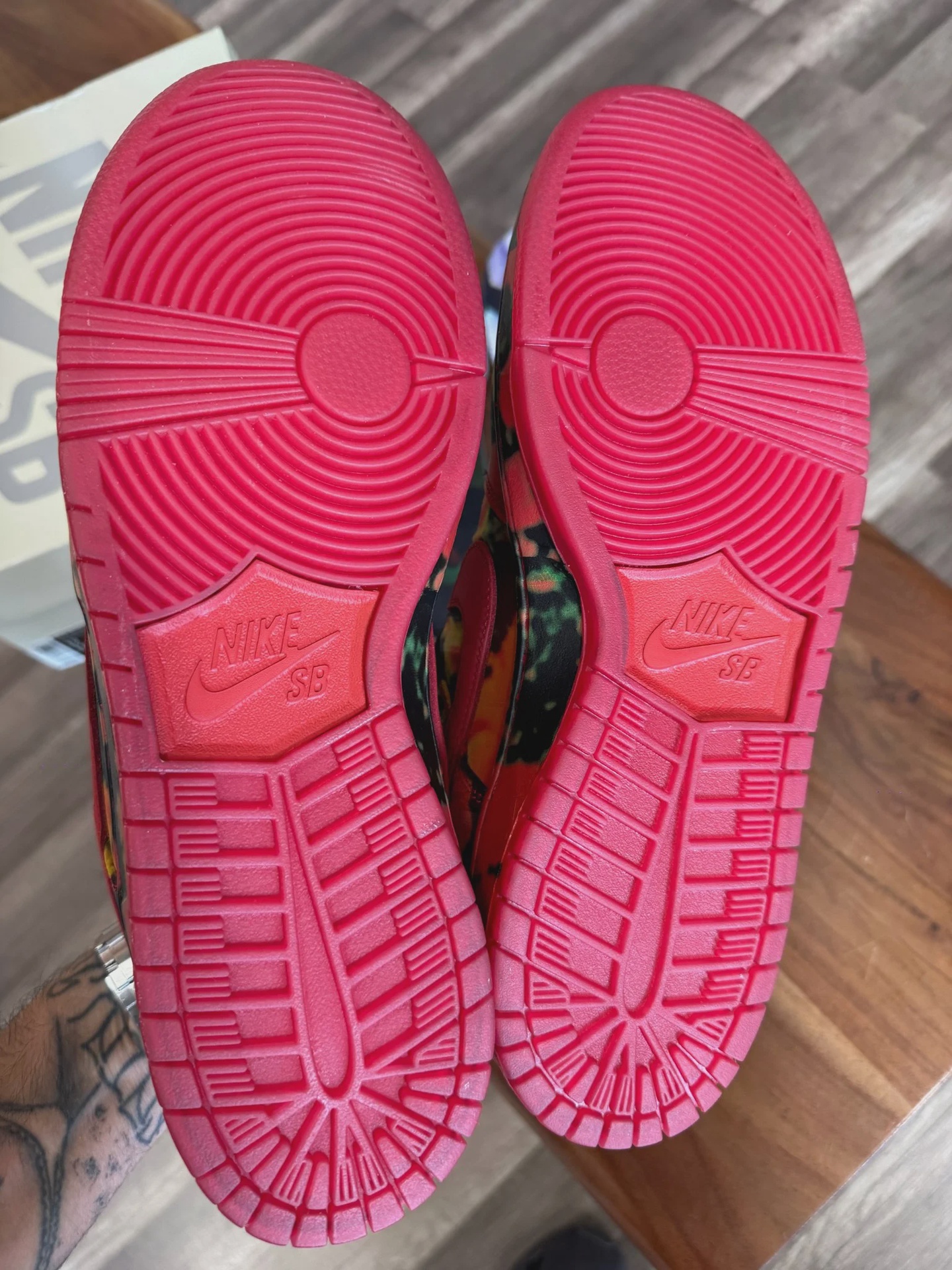Nike SB Dunk Low The Wizard of Oz Poppy Field • Brand New [3464] - photo 3
