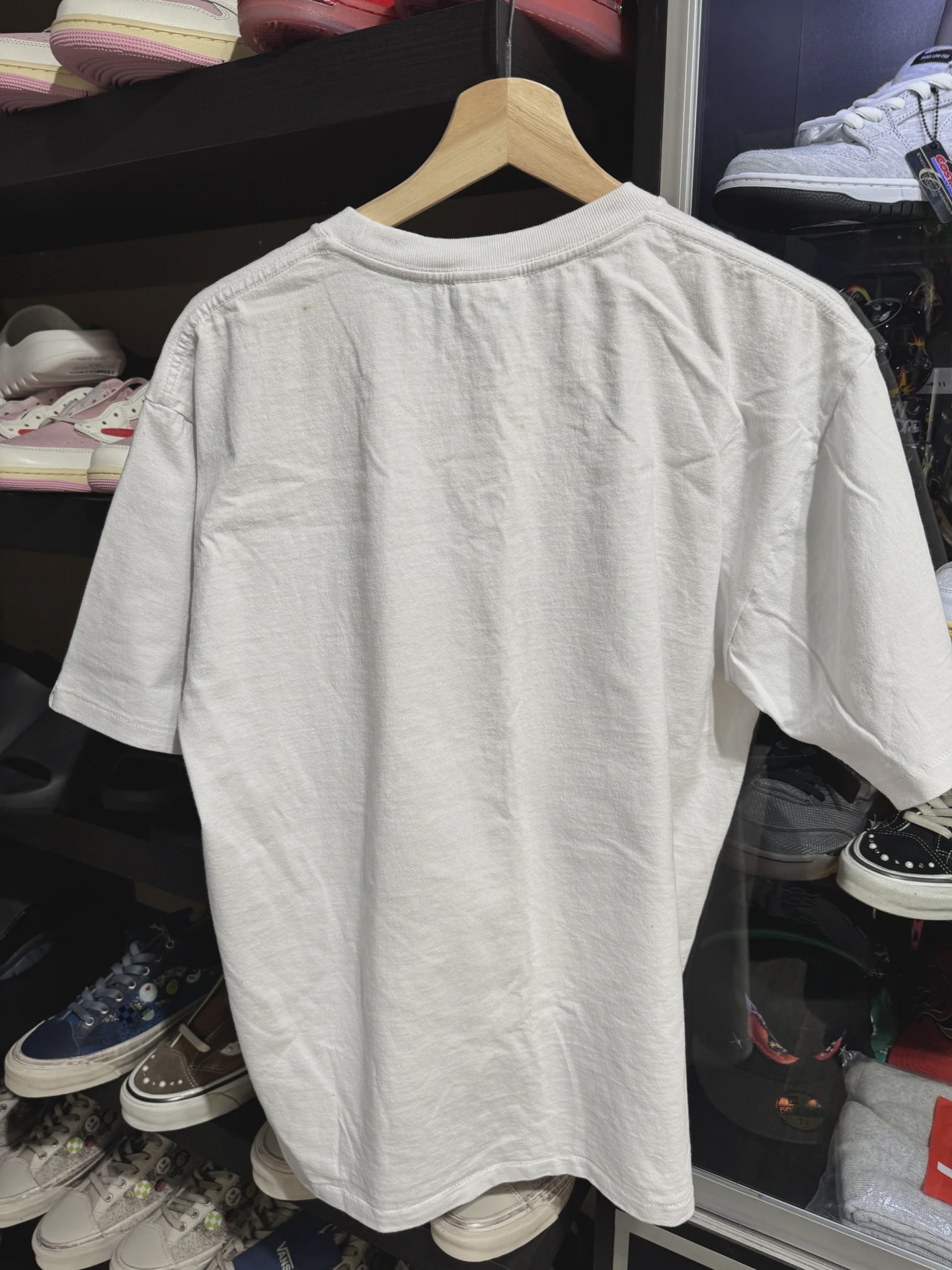 BAPE 1st Camo Milo Shark Tee White XL • Pre-Owned [7150] - photo 2