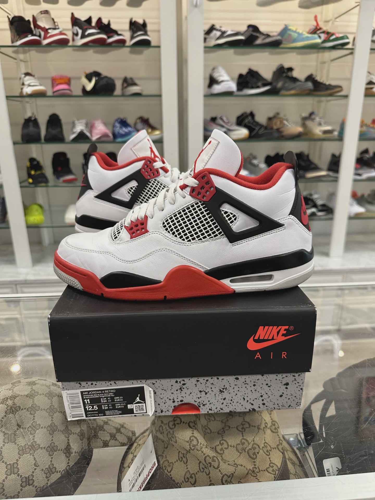 Jordan Air Jordan 4 Retro Fire Red (2020) - Size US M 11
