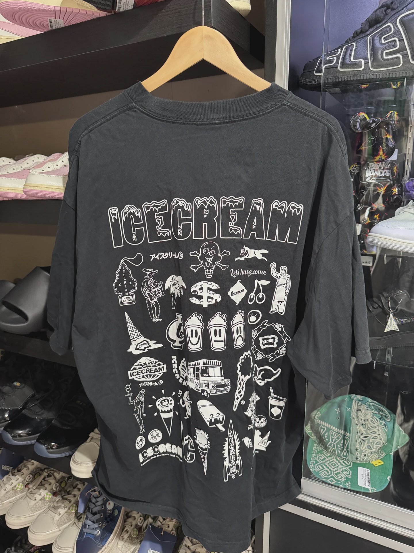 Ice cream black tee • Pre-Owned [0093] - photo 1