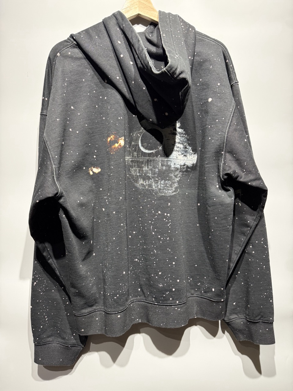 Kith x STAR WARS War Hoodie 2