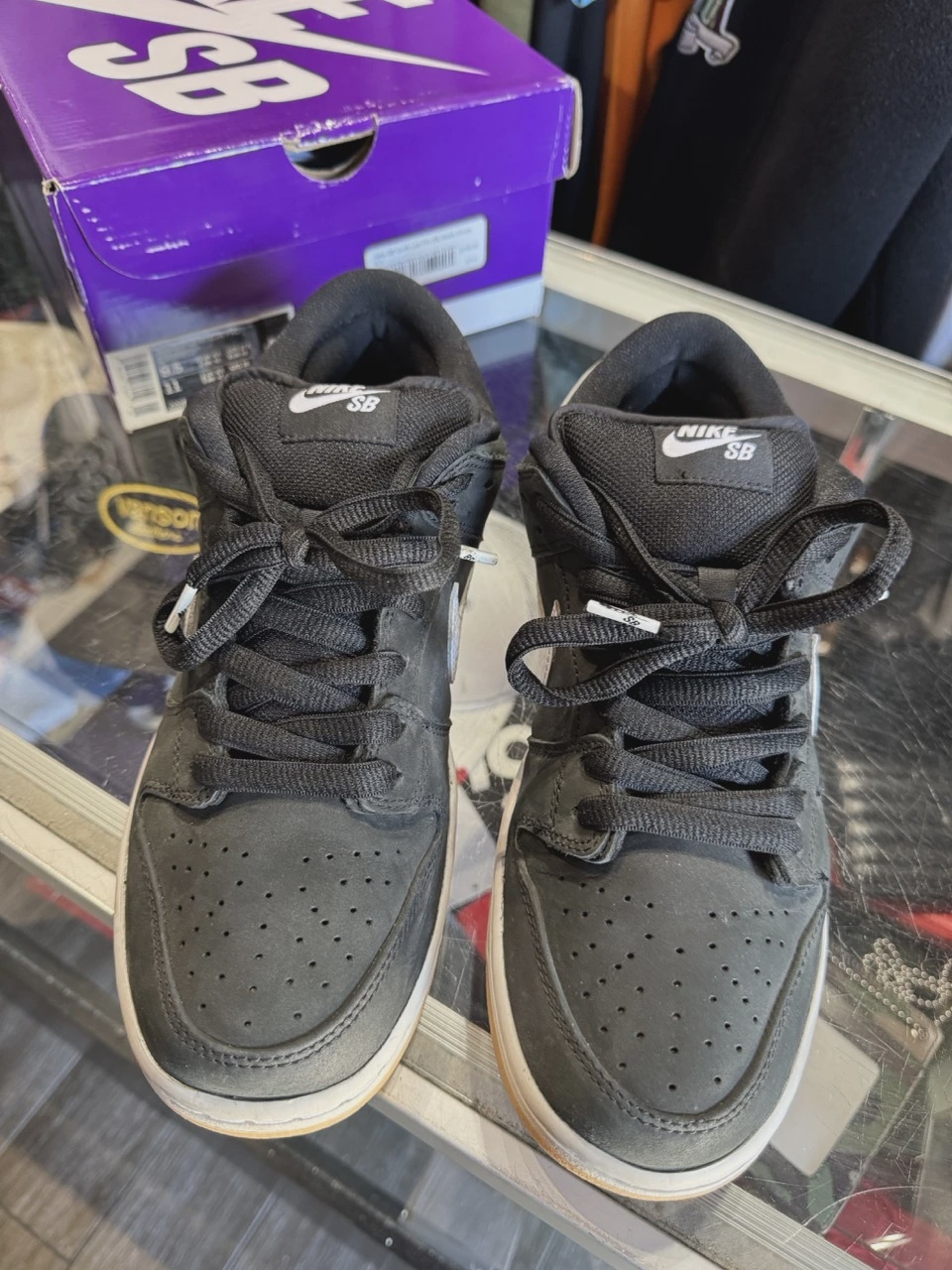 Nike SB Dunk Low Pro Black Gum • Pre-Owned [8747] 2