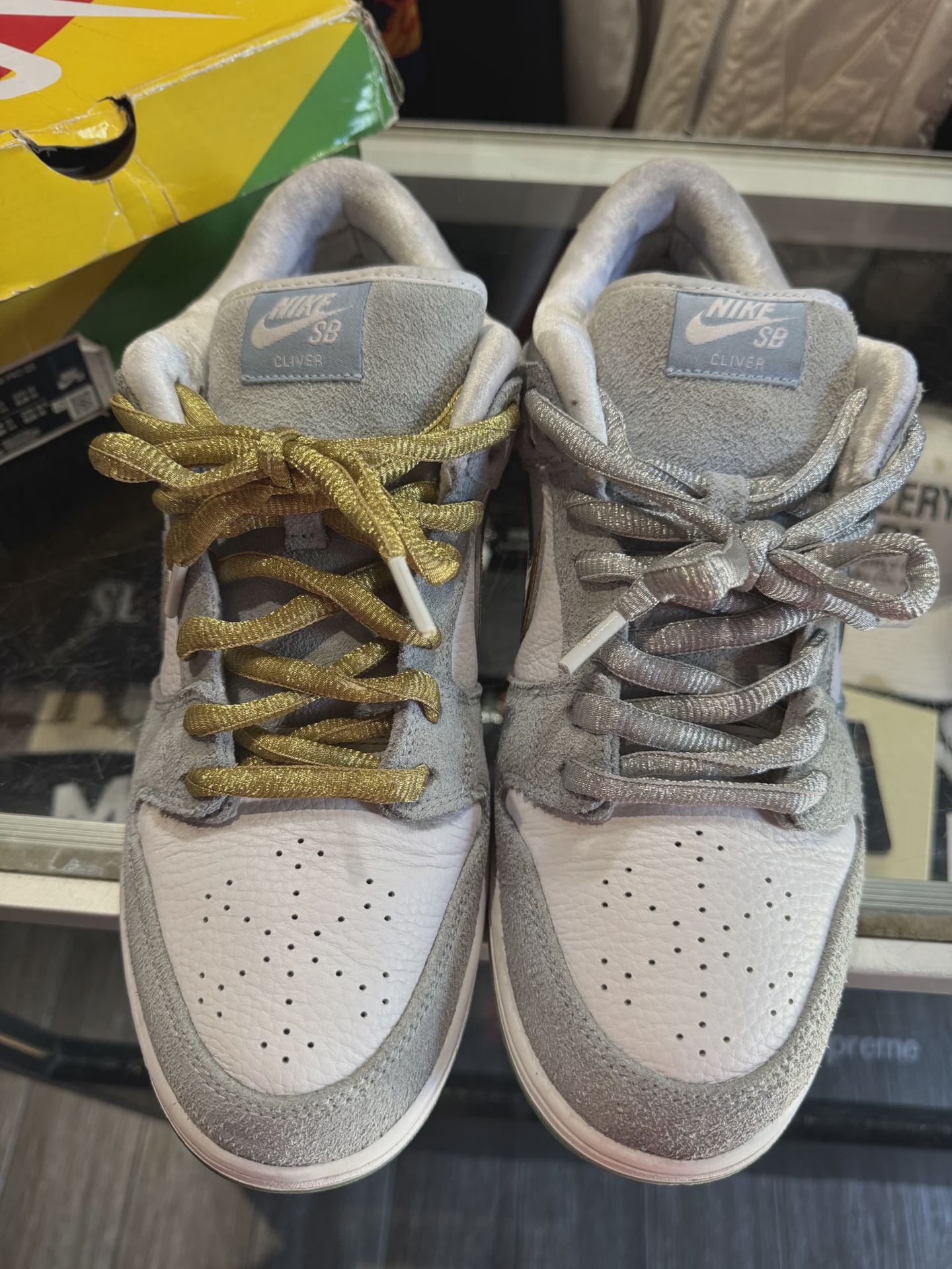 Nike SB Dunk Low Sean Cliver • Pre-Owned [0357] - photo 2