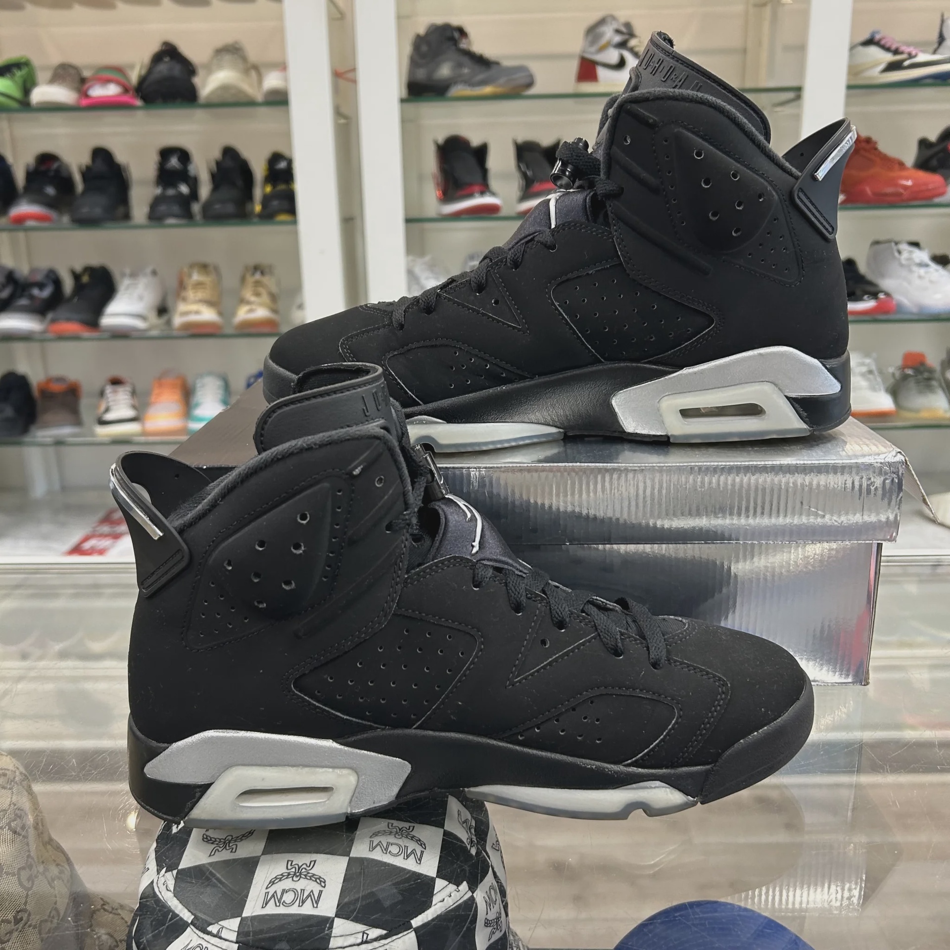 Air Jordan 6 Retro Chrome • Pre-Owned [7955] - photo 2
