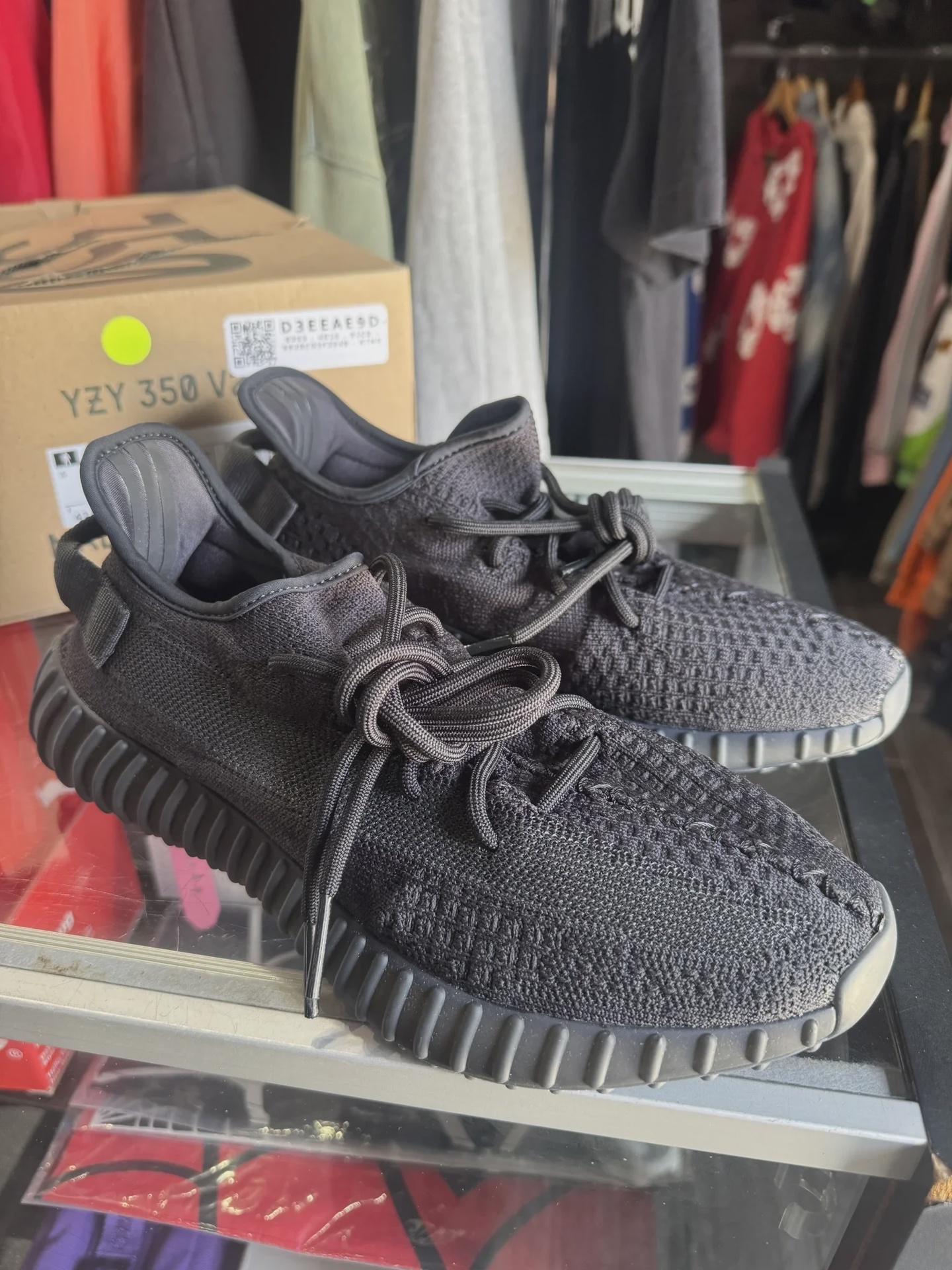 adidas Yeezy Boost 350 V2 Onyx • Brand New [8745] - photo 2