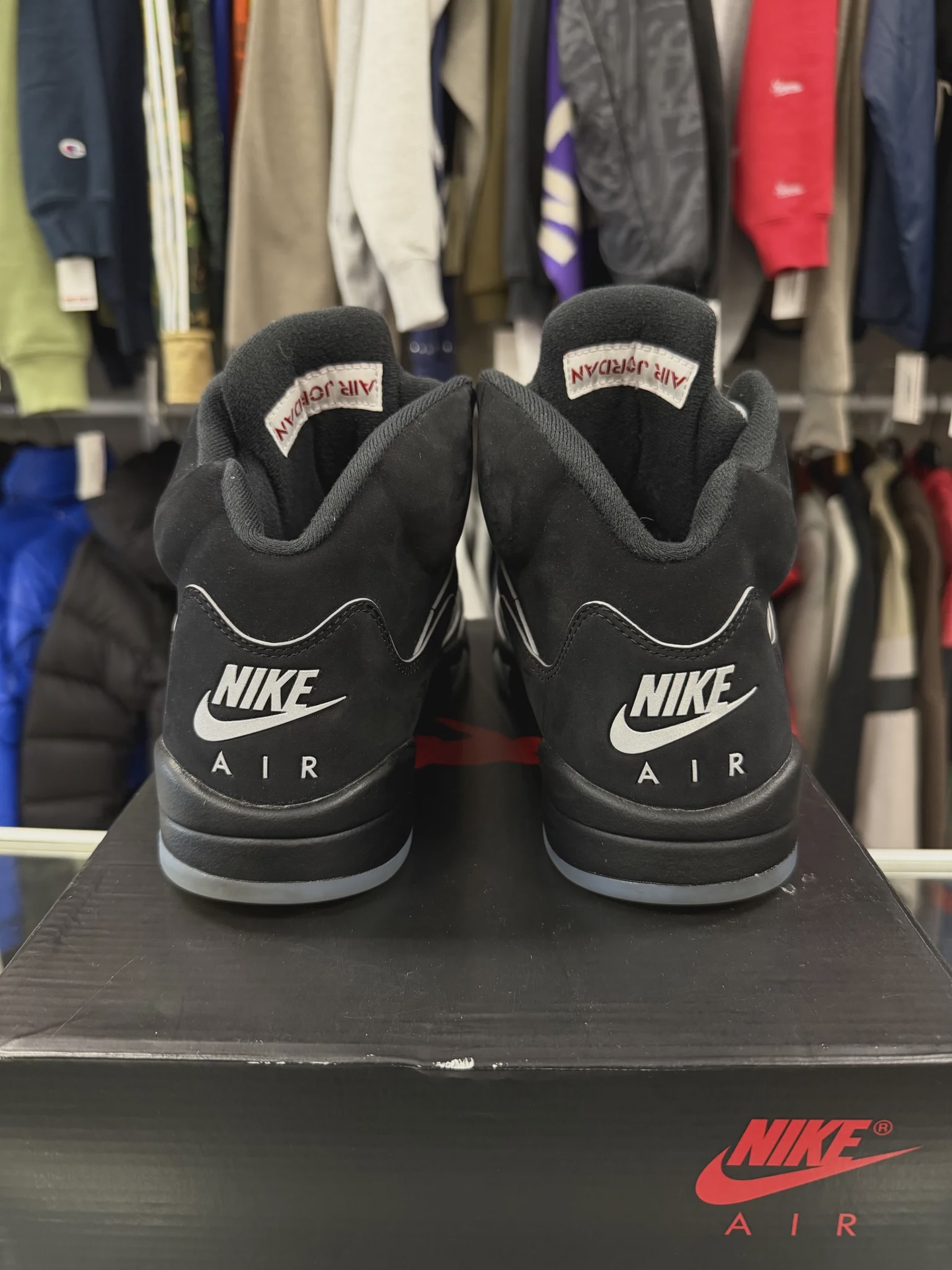 Air Jordan 5 Retro Original Black Metallic Reimagined • Pre-Owned [8092] - photo 4