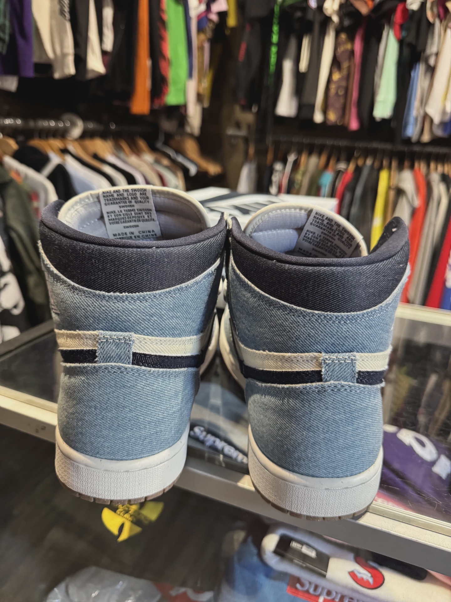 Air Jordan 1 Retro High Original Denim • Pre-Owned [9490] 3