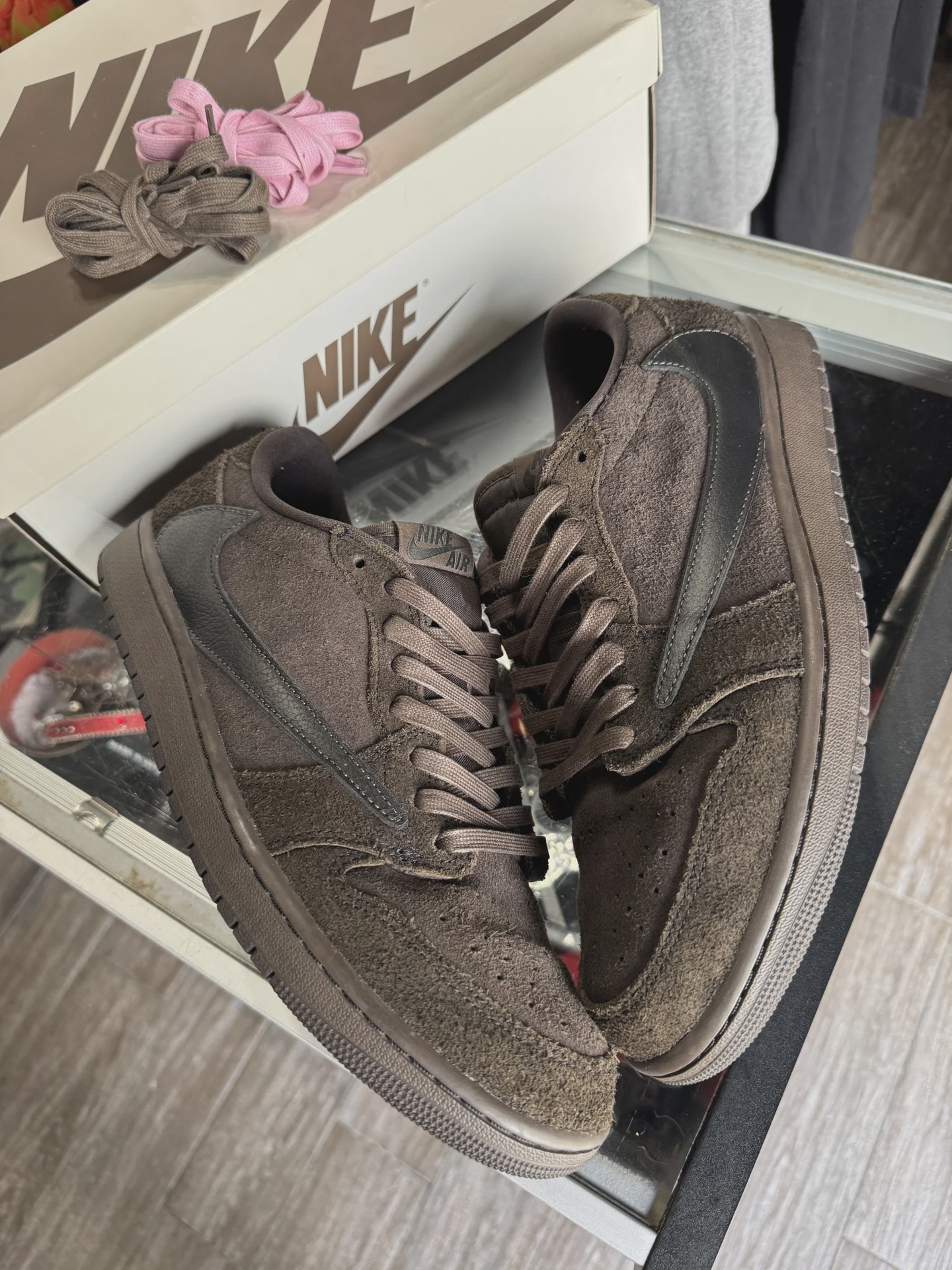 Air Jordan 1 Retro Low Original SP Travis Scott Velvet Brown • Pre-Owned [3587] - photo 2