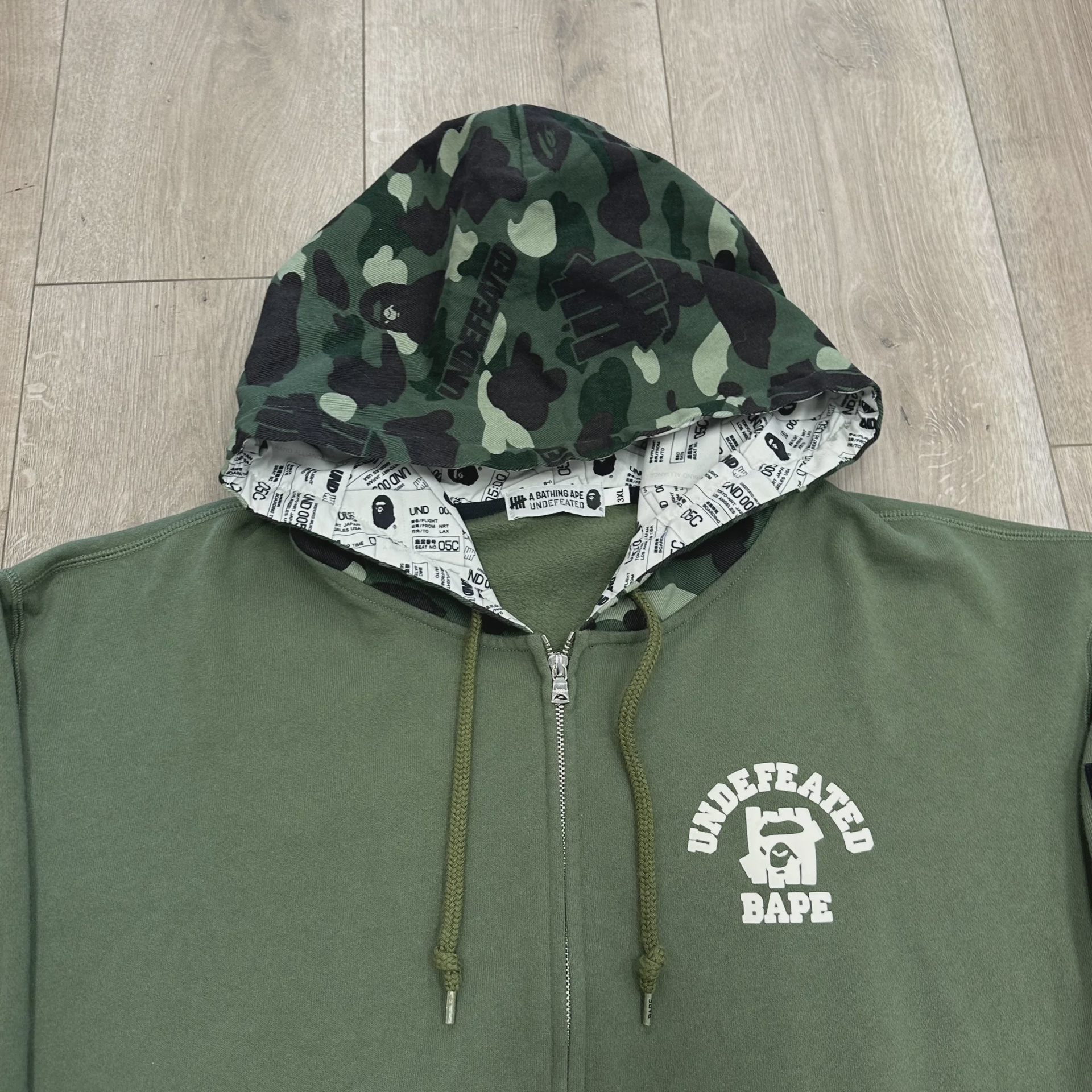 Undefeated Bape zip up • Pre-Owned [4581] - photo 12