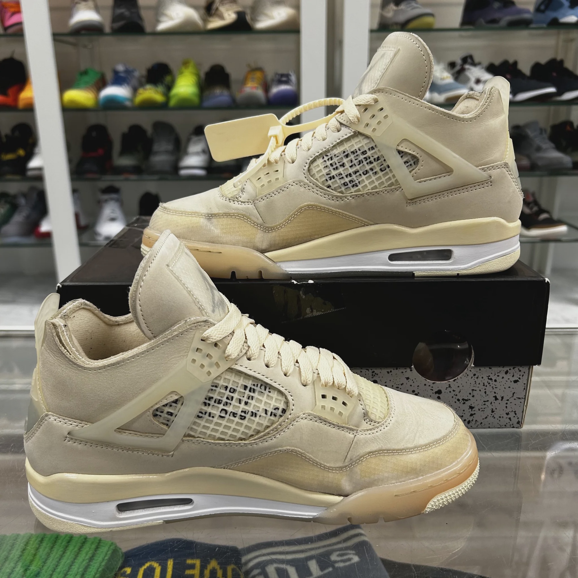 Air Jordan 4 Retro Off-White Sail (Women's) • Pre-Owned [9026] - photo 10