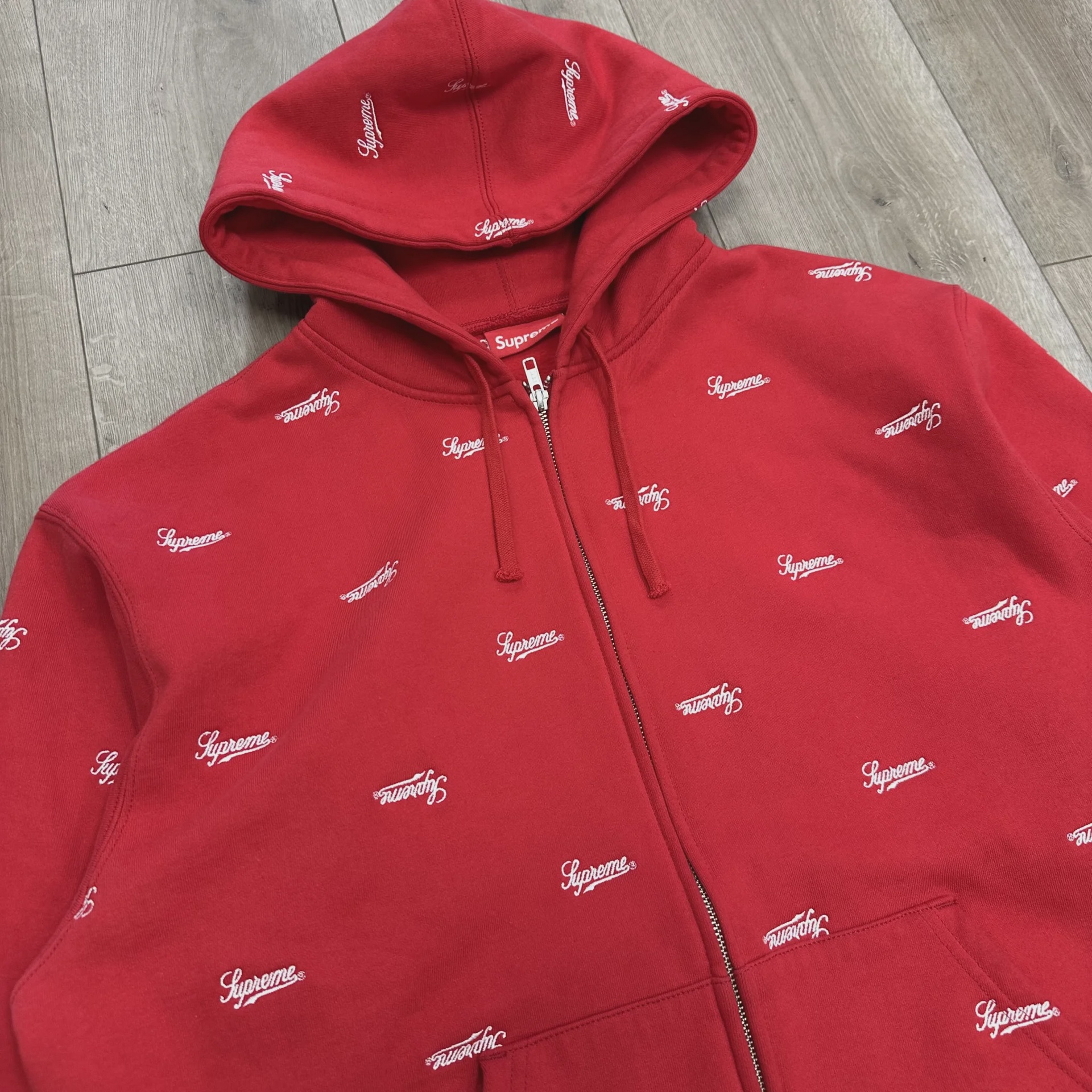 Supreme Repeat Script Zip Up Hooded Sweatshirt • Pre-Owned [1613] - photo 8