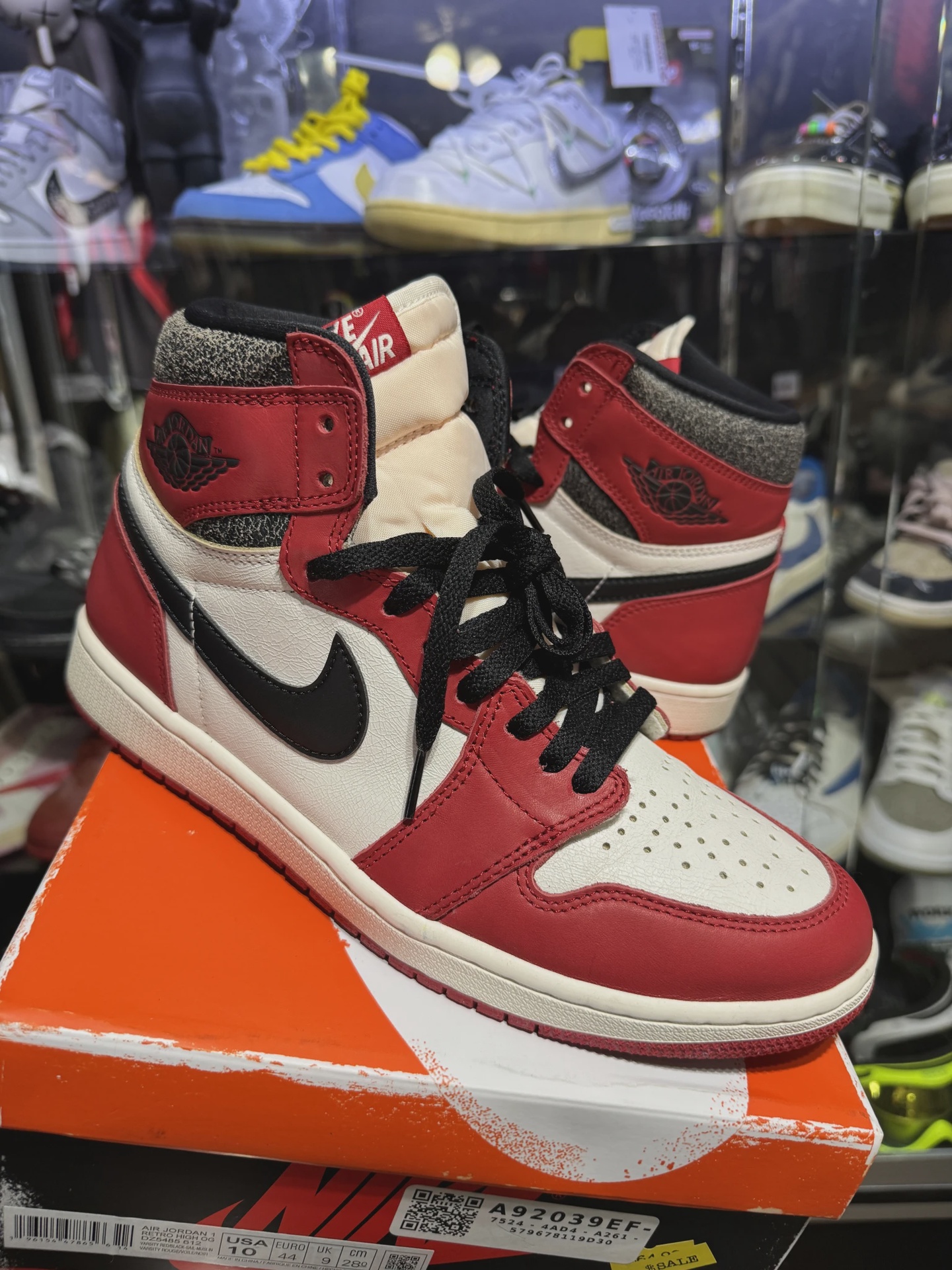 Air Jordan 1 Retro High Original Chicago Lost and Found • Pre-Owned [3440]