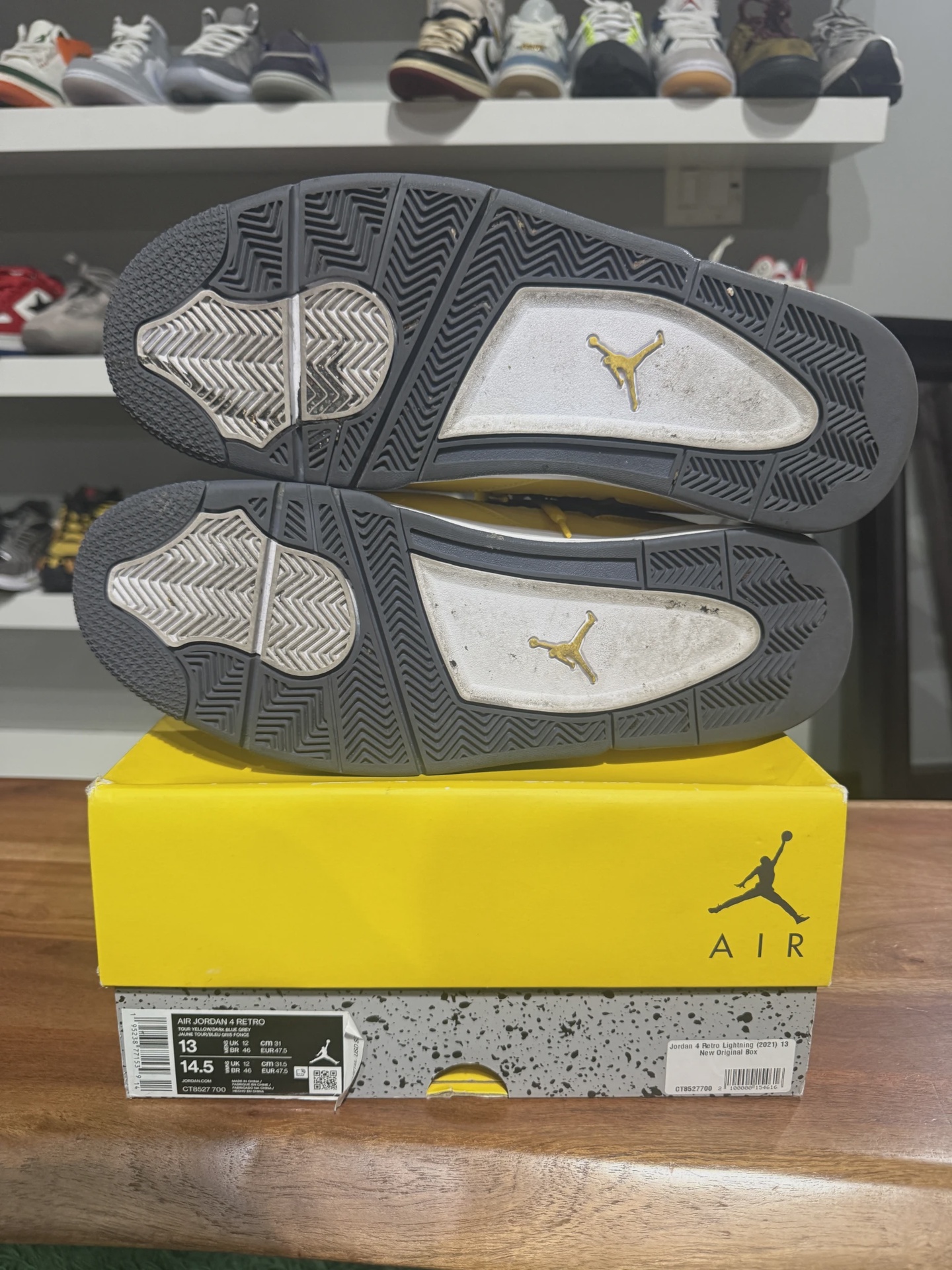 Air Jordan 4 Retro Lightning (2021) • Pre-Owned [5759] 2