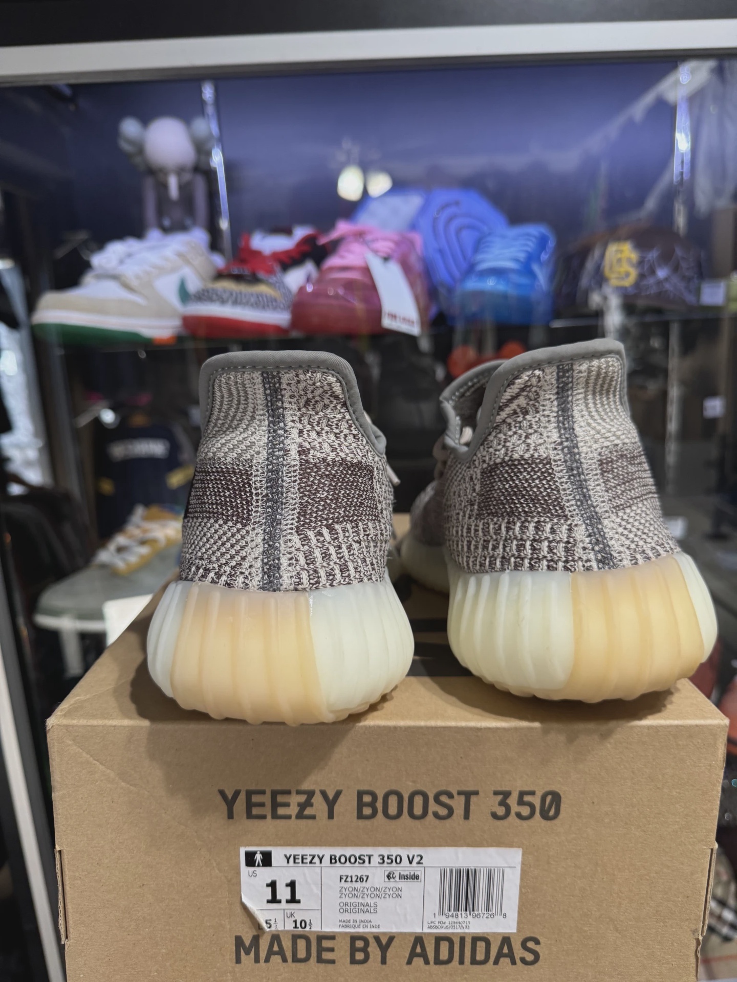 adidas Yeezy Boost 350 V2 Zyon • Pre-Owned [1082] 2