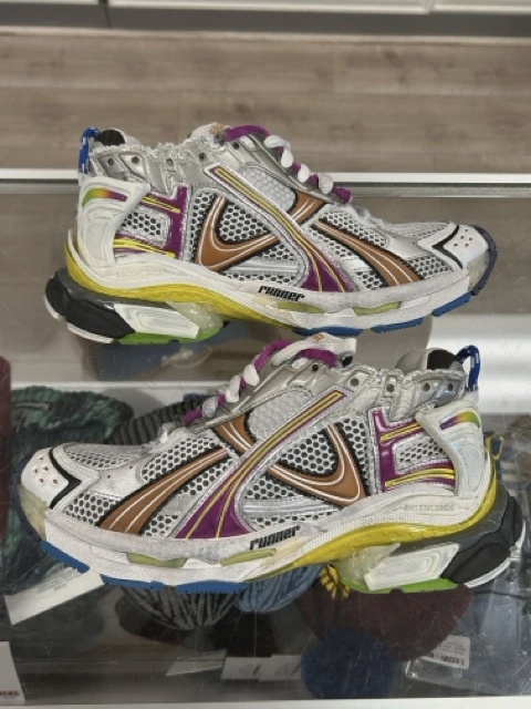 Balenciaga Runner Multicolor No Box  • Pre-Owned [4874]