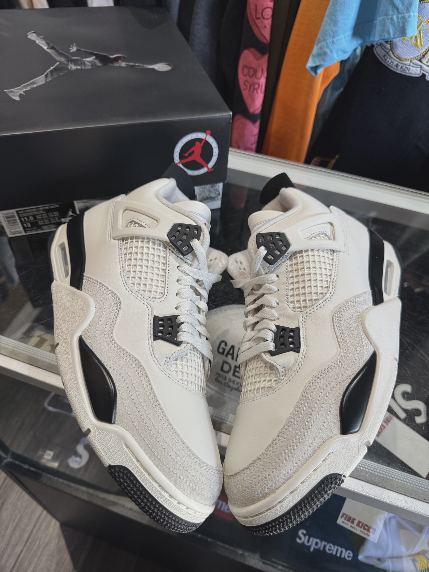Air Jordan 4 Retro Original Flight Club • Pre-Owned [1089]