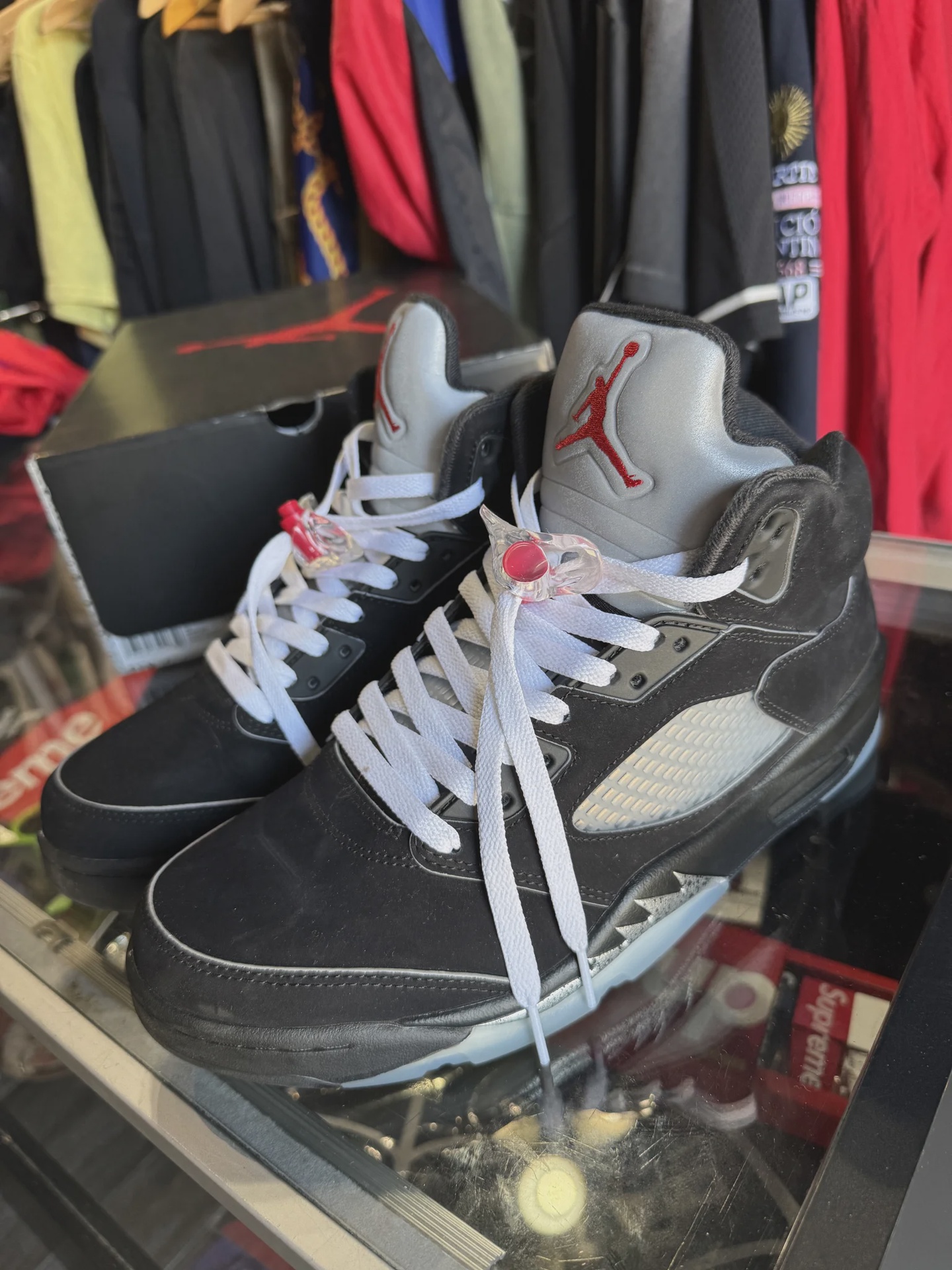 Air Jordan 5 Retro Original Black Metallic Reimagined • Pre-Owned [0296] - photo 2