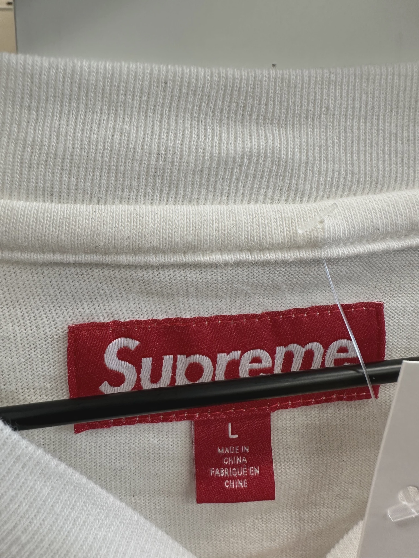 SS26 Supreme Cracked Sleeve L/S Top White • Pre-Owned [8152] 2