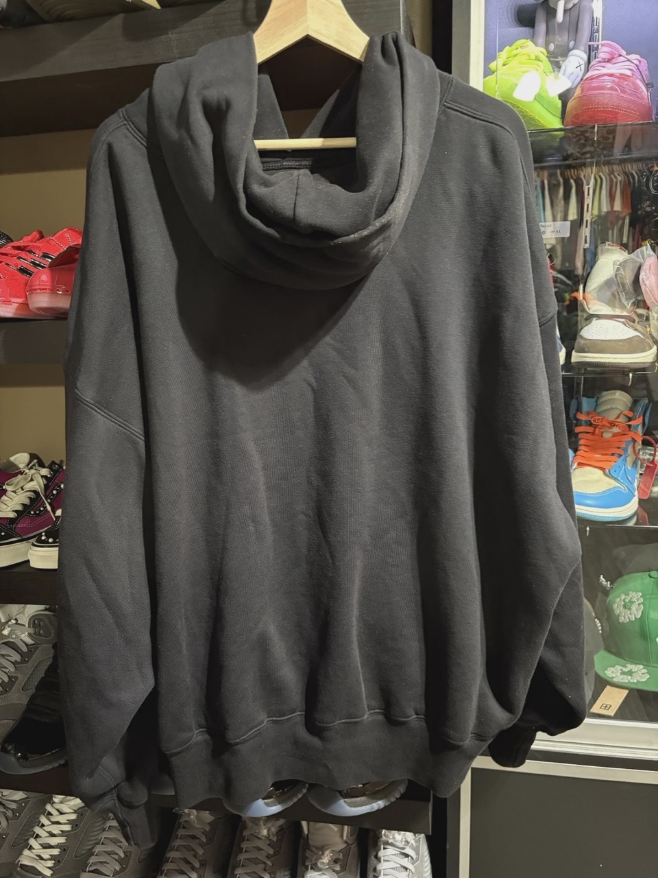 Yeezy Gap Logo Shrunken Hoodie Black • Pre-Owned [2043] 2