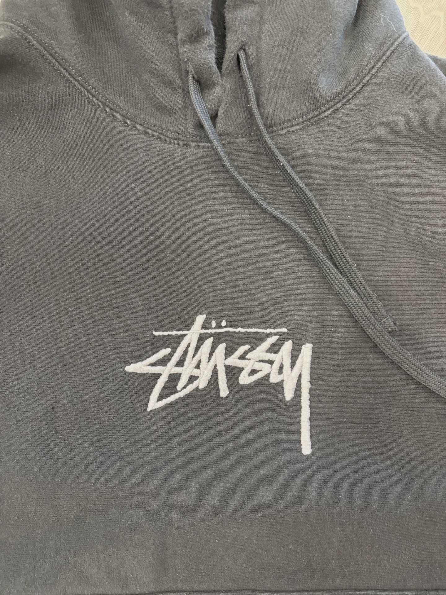Stüssy Stock Logo Embroidered Hoodie • Pre-Owned [0271] - photo 3
