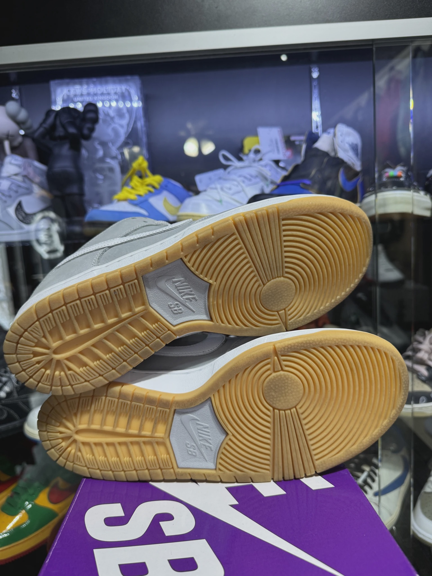 Nike SB Dunk Low Pro ISO Orange Label Wolf Grey Gum • Pre-Owned [6878] 2