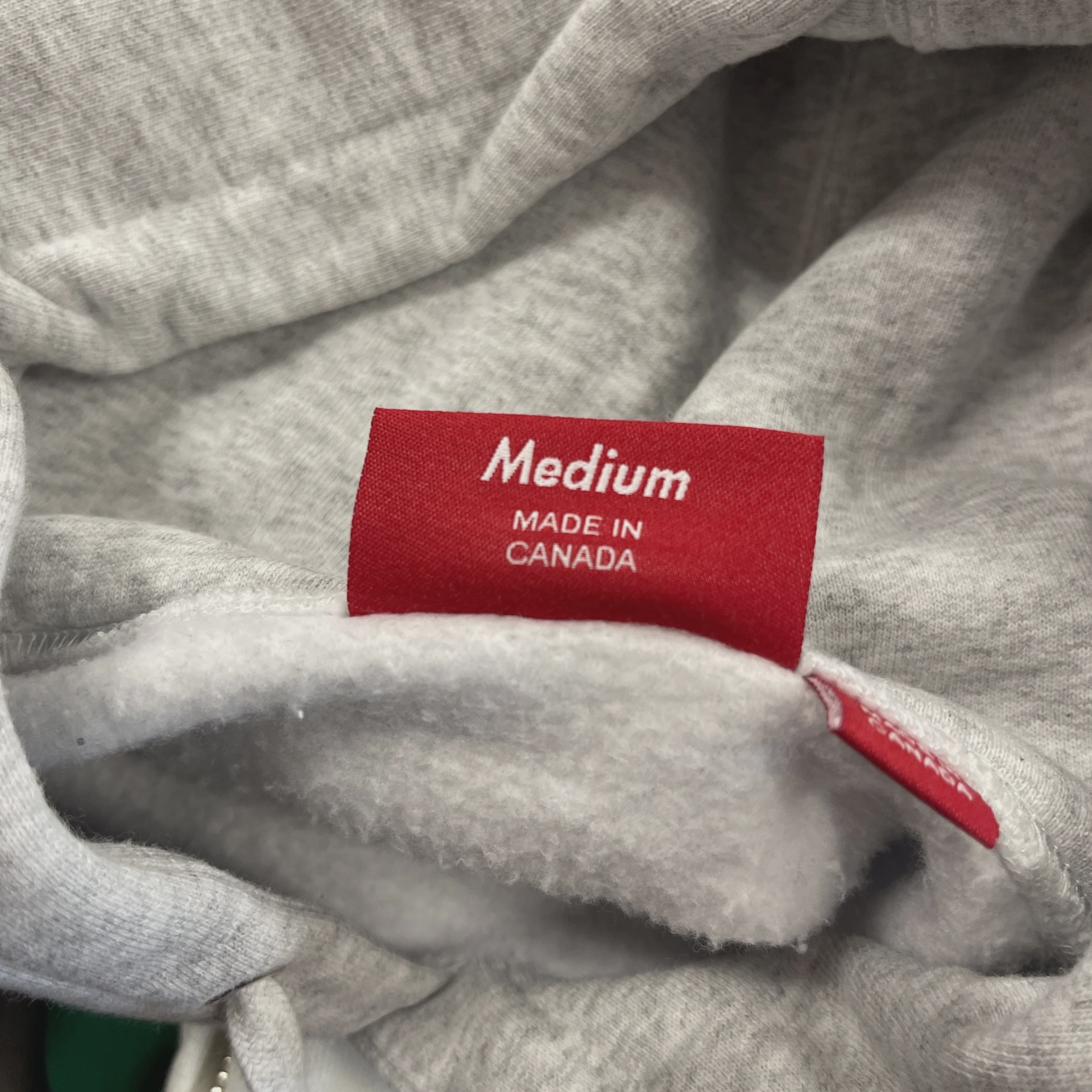 Supreme Blackletter Hooded Sweatshirt • Pre-Owned [3685] 3