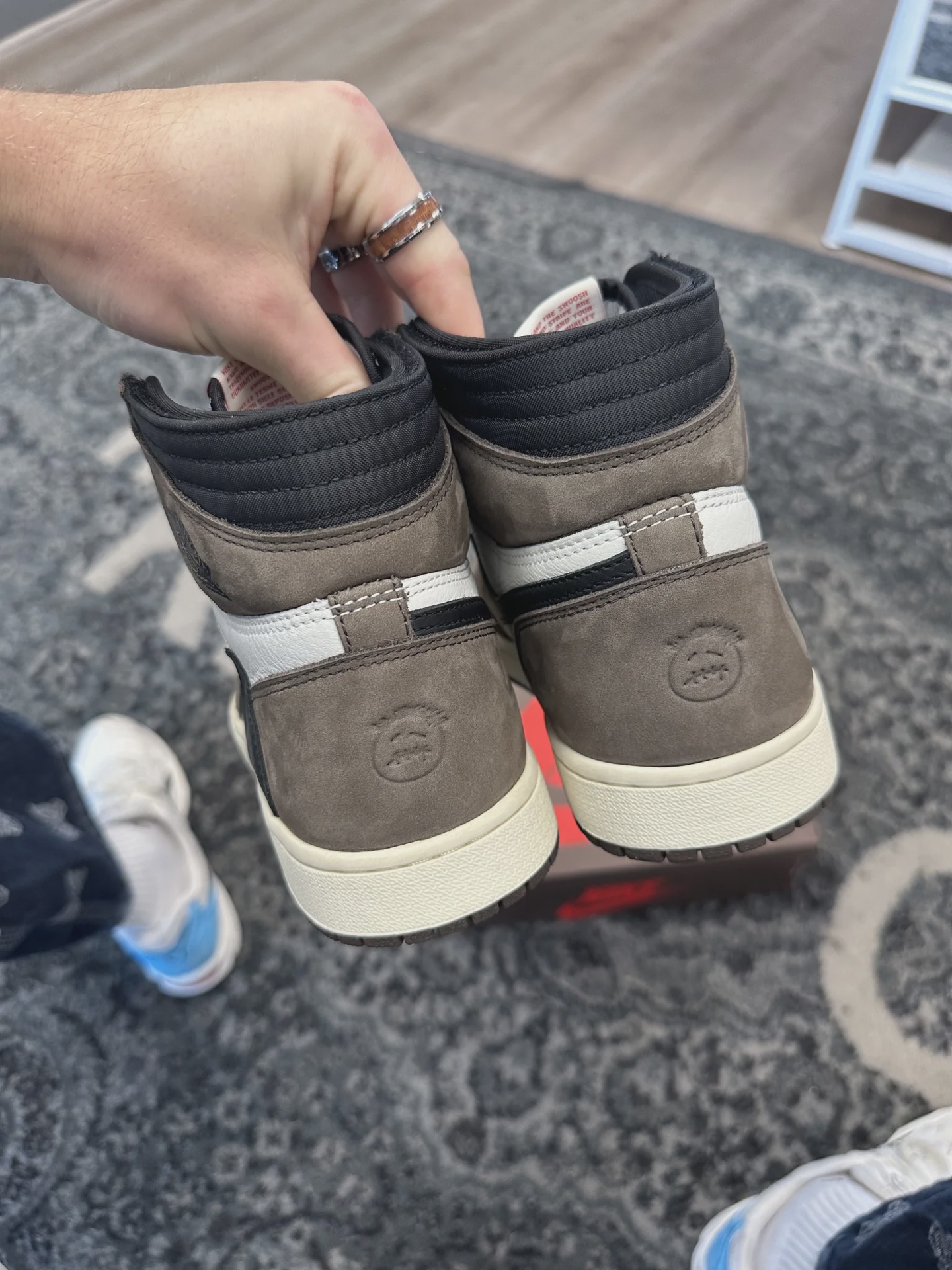Air Jordan 1 Retro High Original SP Travis Scott Mocha • Brand New [3665] - photo 5