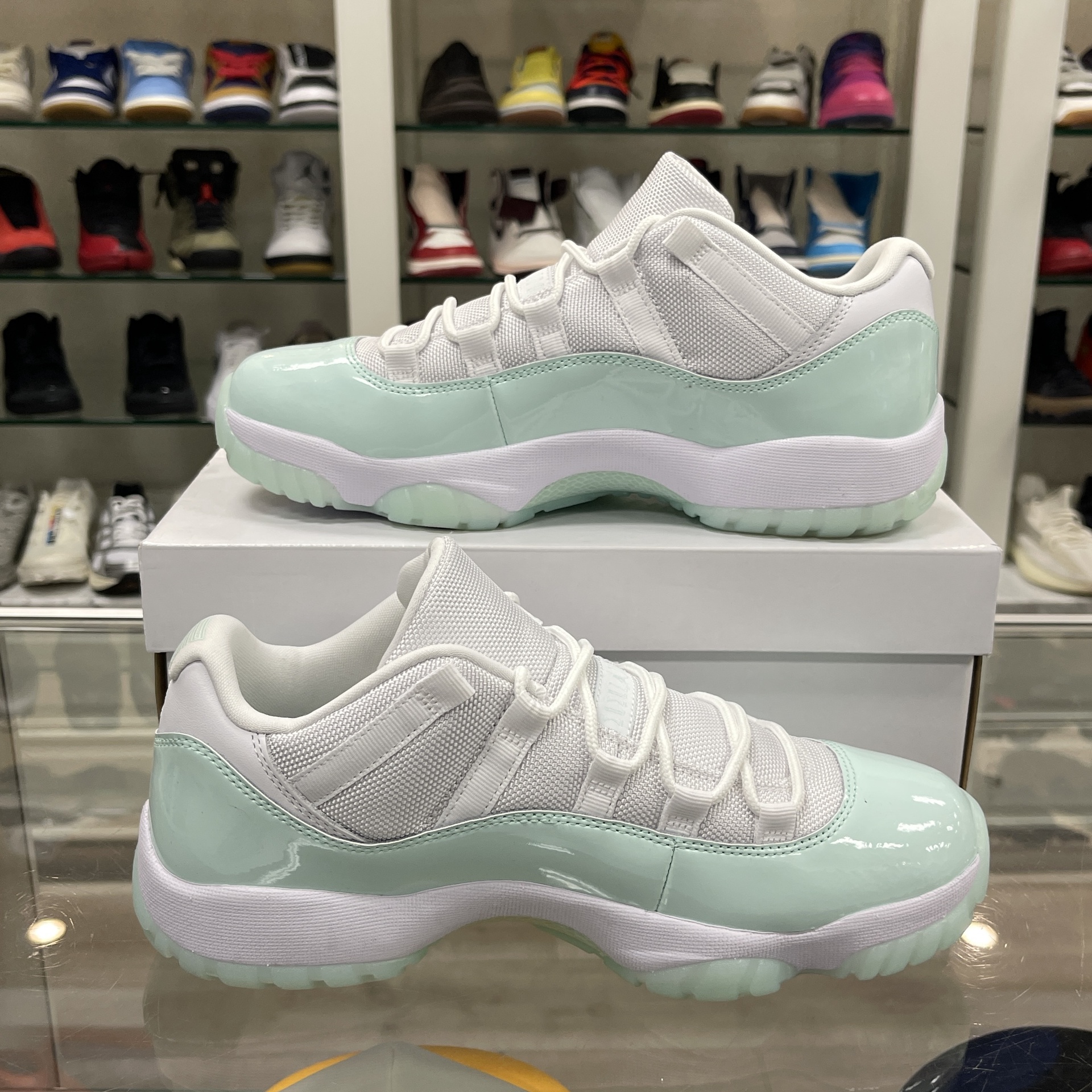 Jordan 11 Retro Low Igloo (W) - Pre-Owned 2