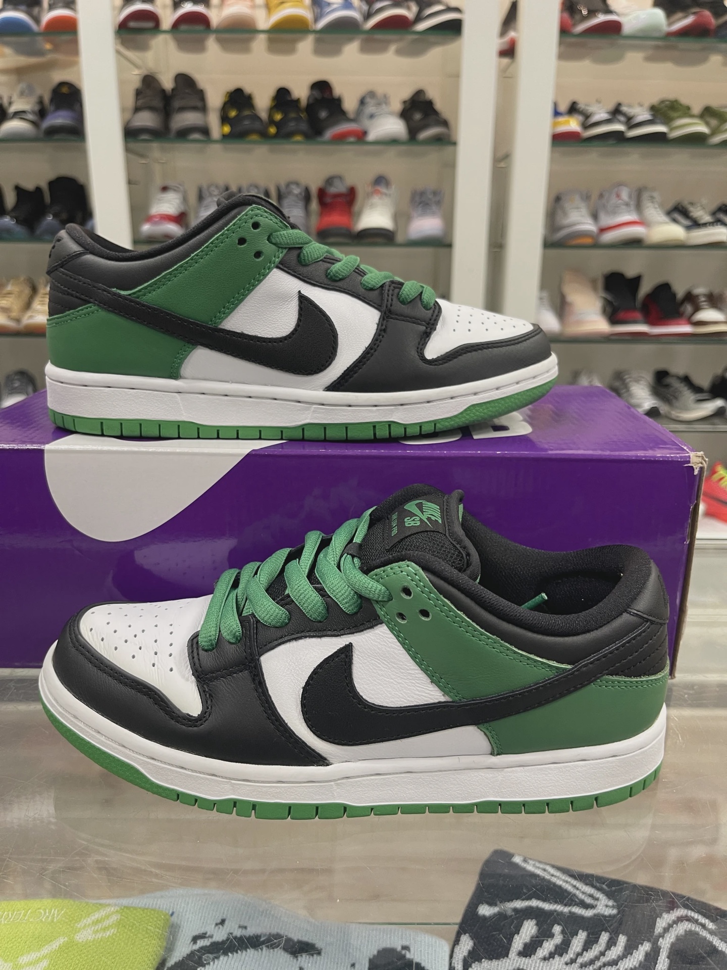 Nike SB Dunk Low Classic Green • Pre-Owned [3560]