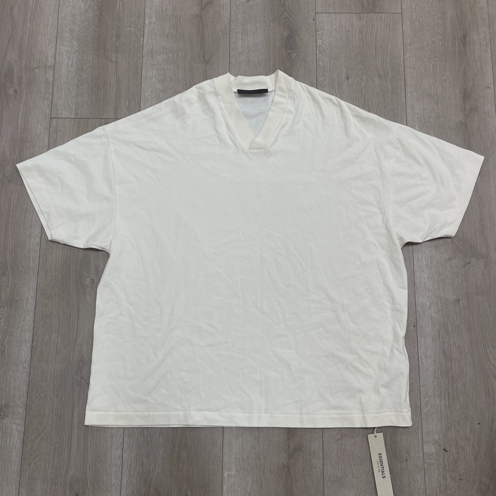 Fear of God Essentials V-Neck 'Cloud Dancer' • Brand New [7944] 4