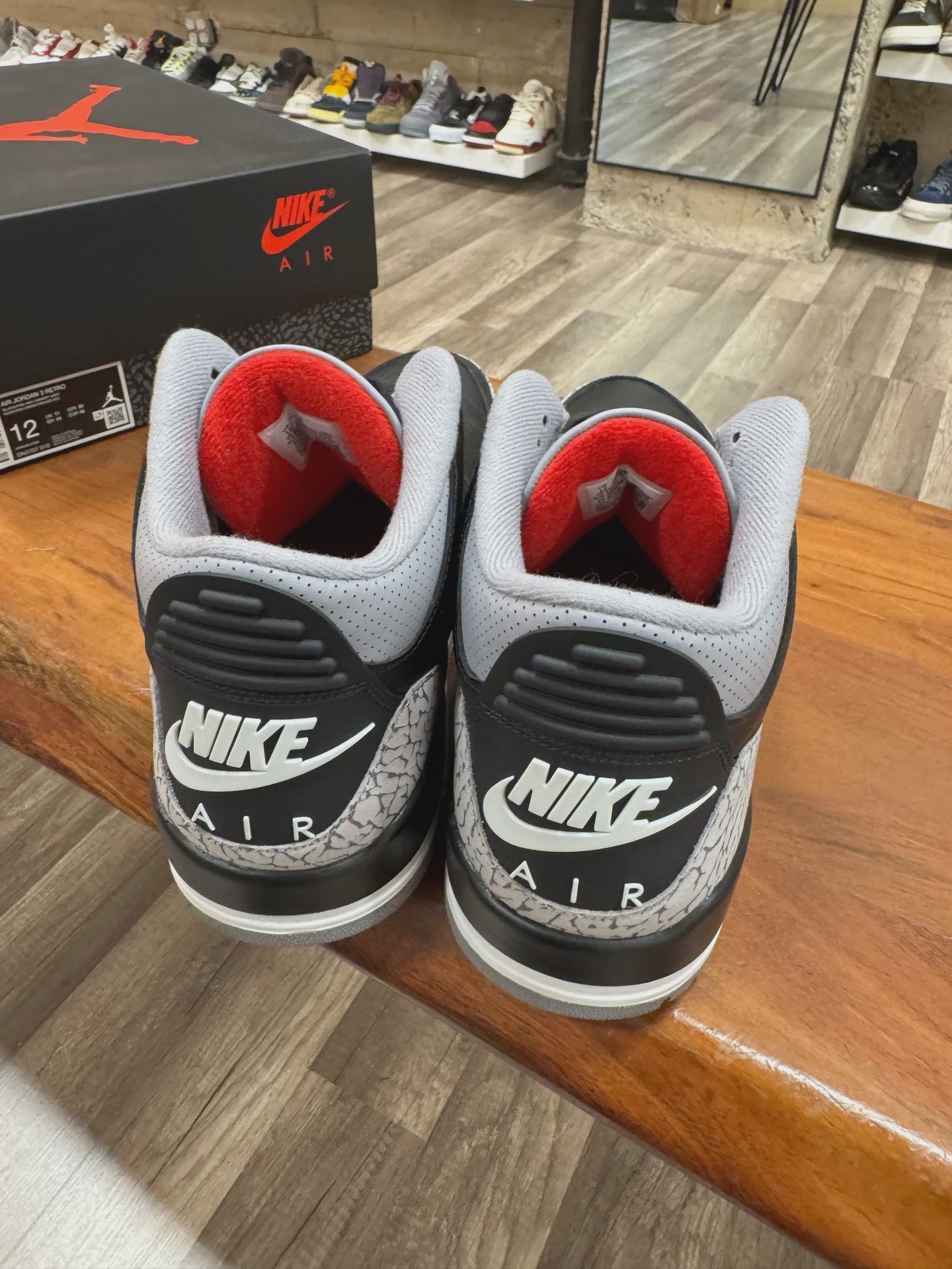 Air Jordan 3 Retro Original Black Cement (2024) • Pre-Owned [9112] - photo 3