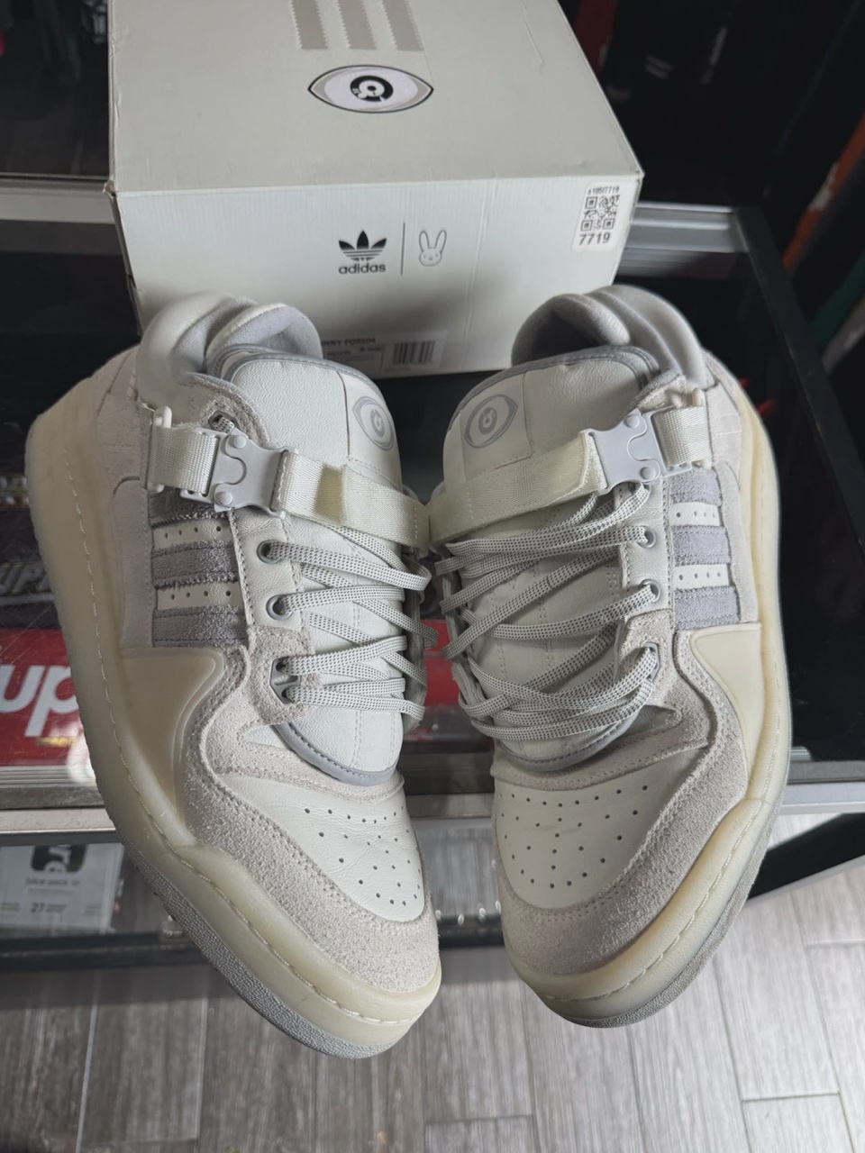 adidas Forum Buckle Low Bad Bunny Last Forum • Pre-Owned [3782]