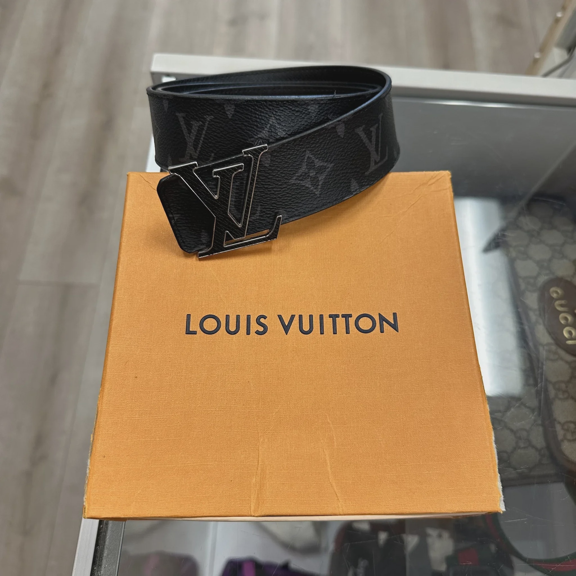 Louis Vuitton Louis Vuitton LV Stitch 40mm Reversible Belt size 95/38 (fits 30-32) - Size 30