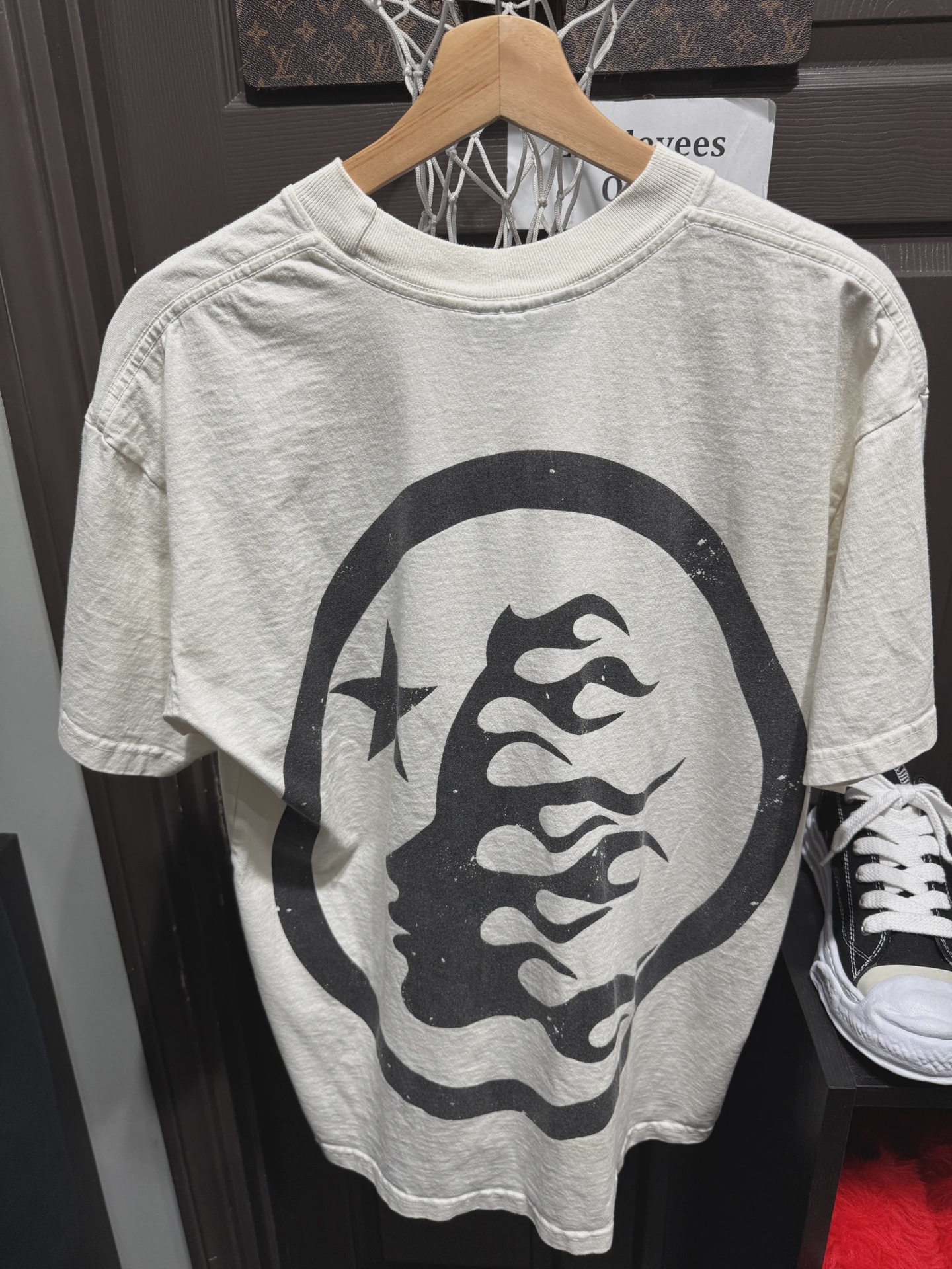 Hellstar Classic Tee size S • Pre-Owned [9868] 2