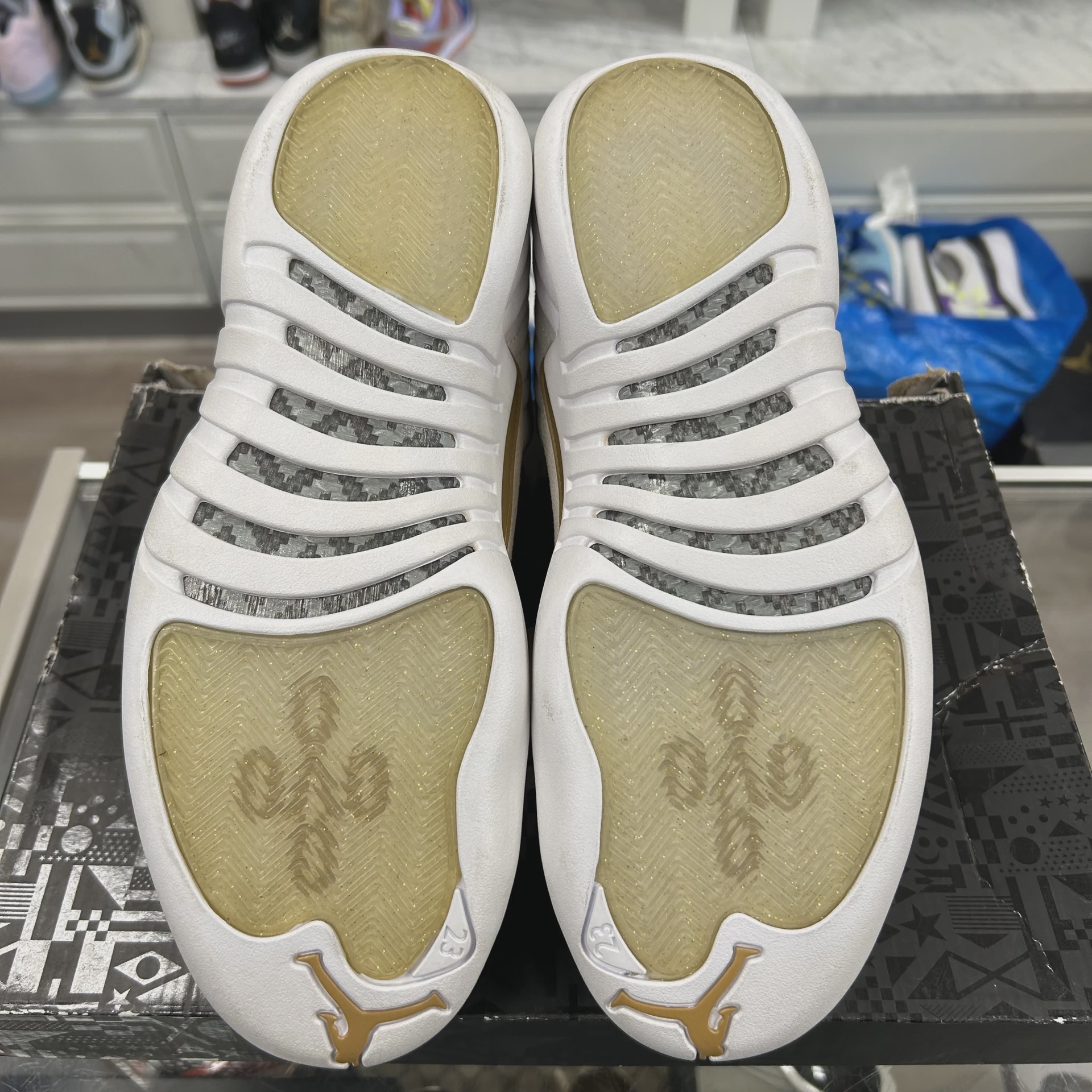 Jordan 12 Retro OVO White • Pre-Owned [6092] 5