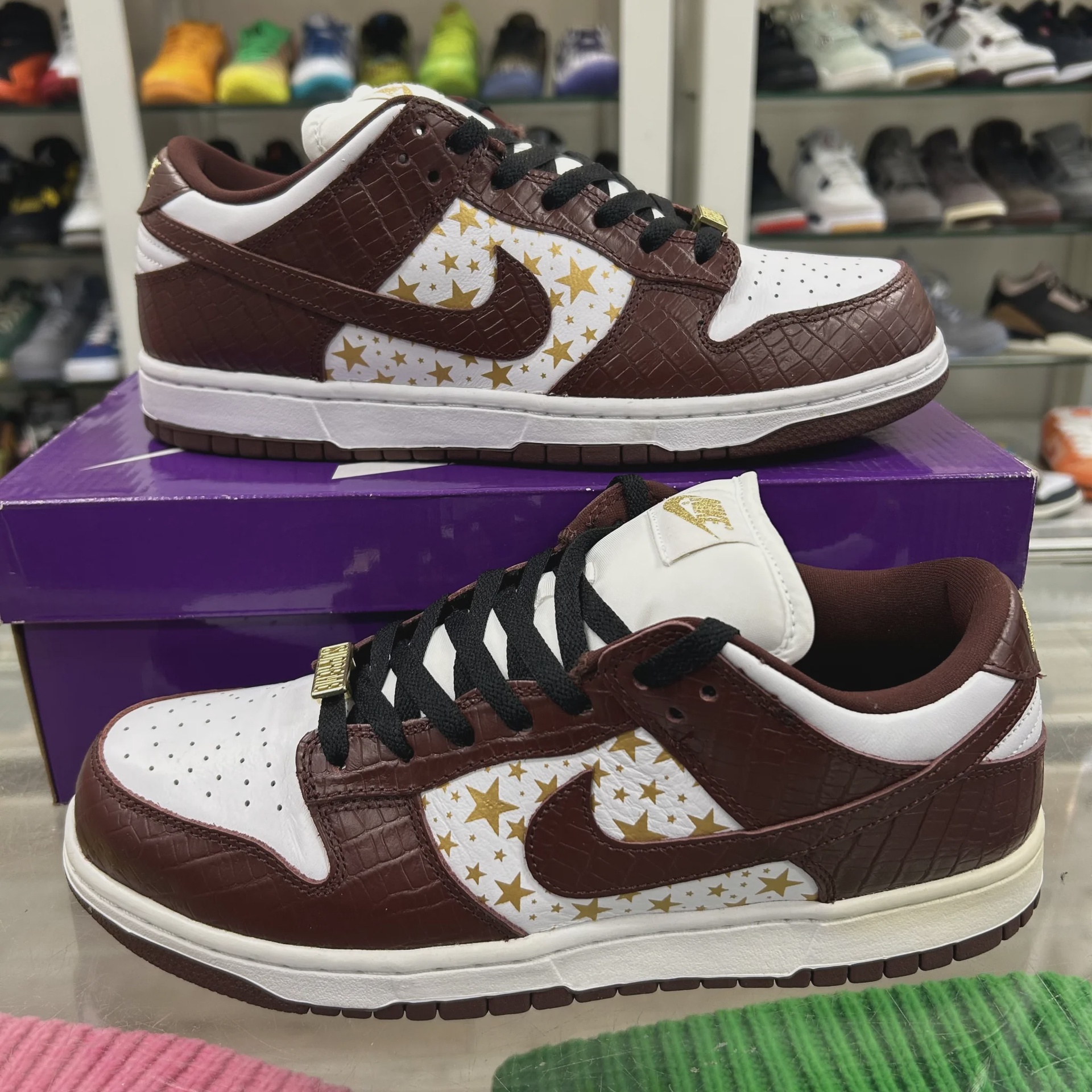 Nike SB Dunk Low Supreme Stars Barkroot Brown (2021) • Pre-Owned [7845]