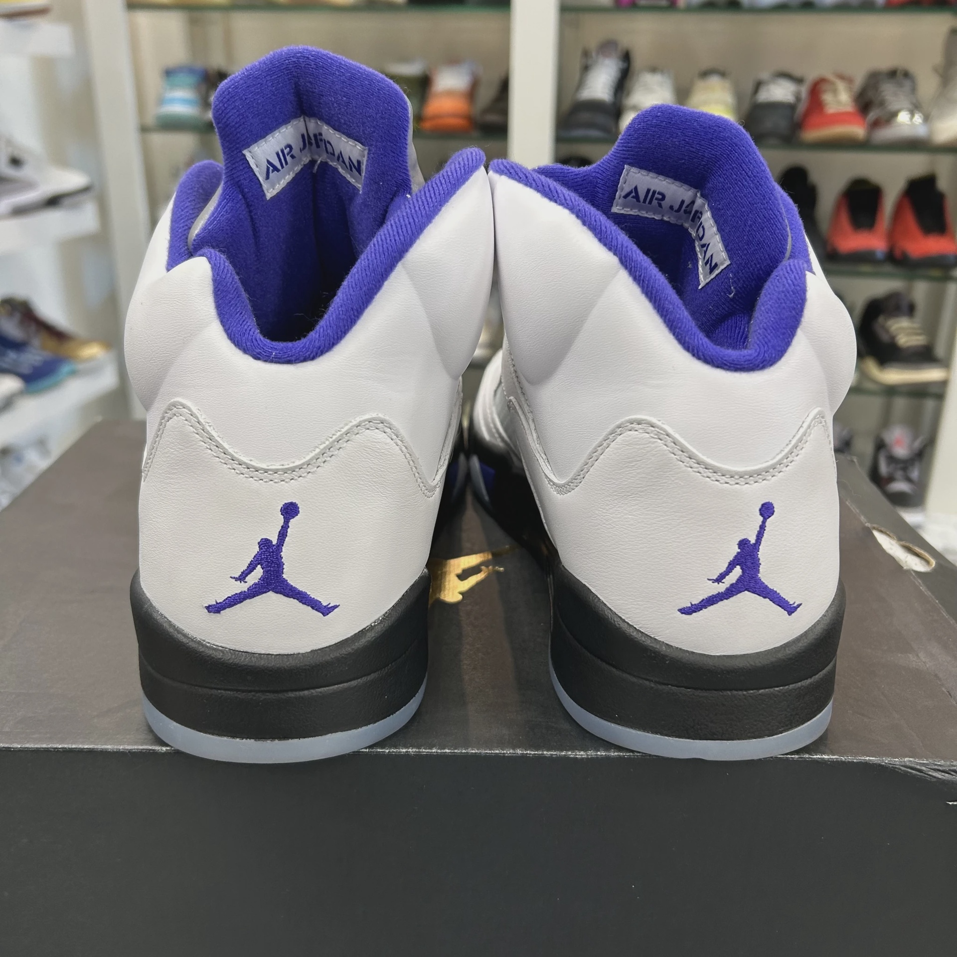 Air Jordan 5 Retro Dark Concord • Pre-Owned [0989] 5