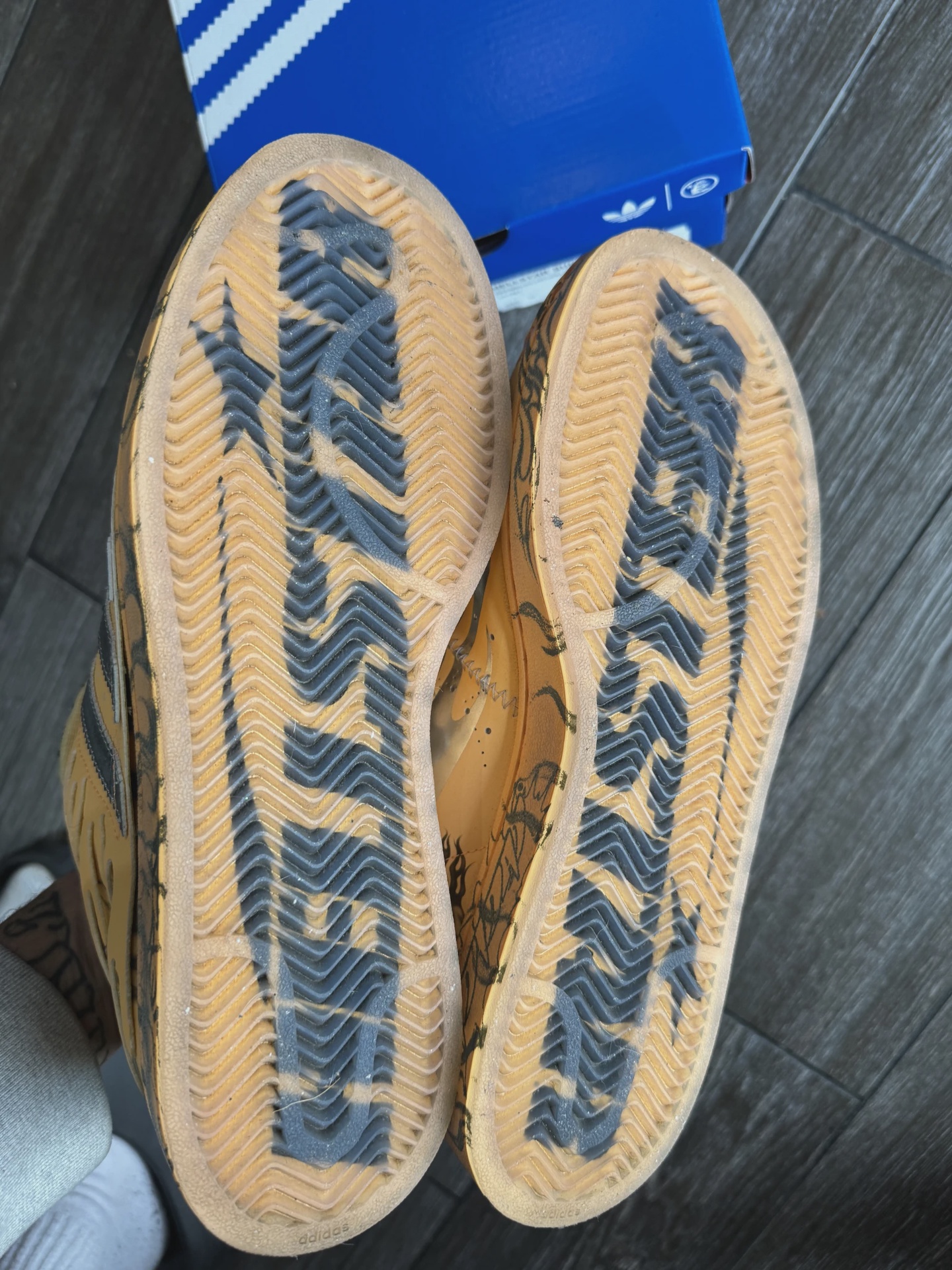 Adidas Superstar Hazy orange Hellstar • Pre-Owned [2306] 4