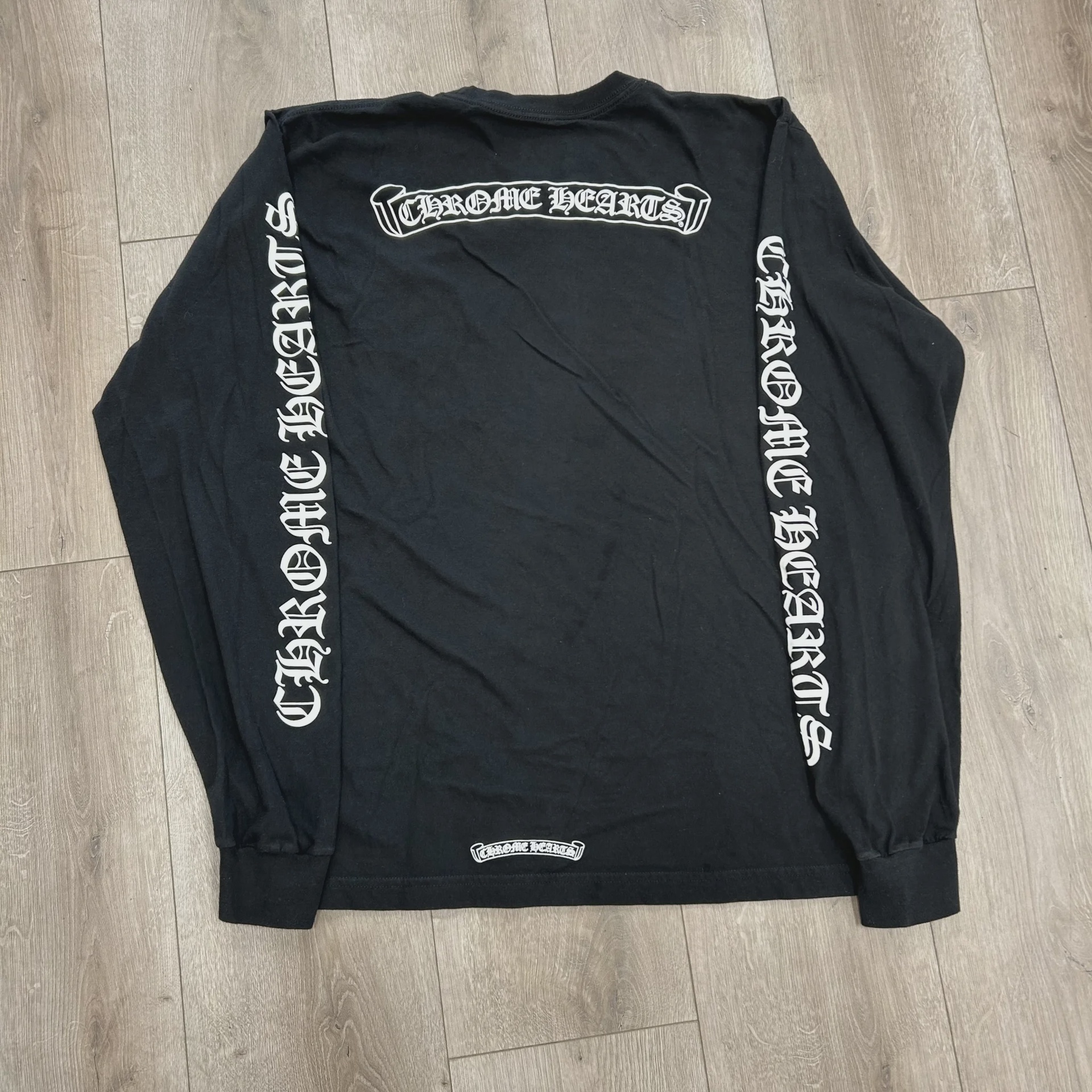 Chrome Hearts Scroll Logo Long-Sleeve Pocket T-Shirt Black • Pre-Owned [3058] - photo 3