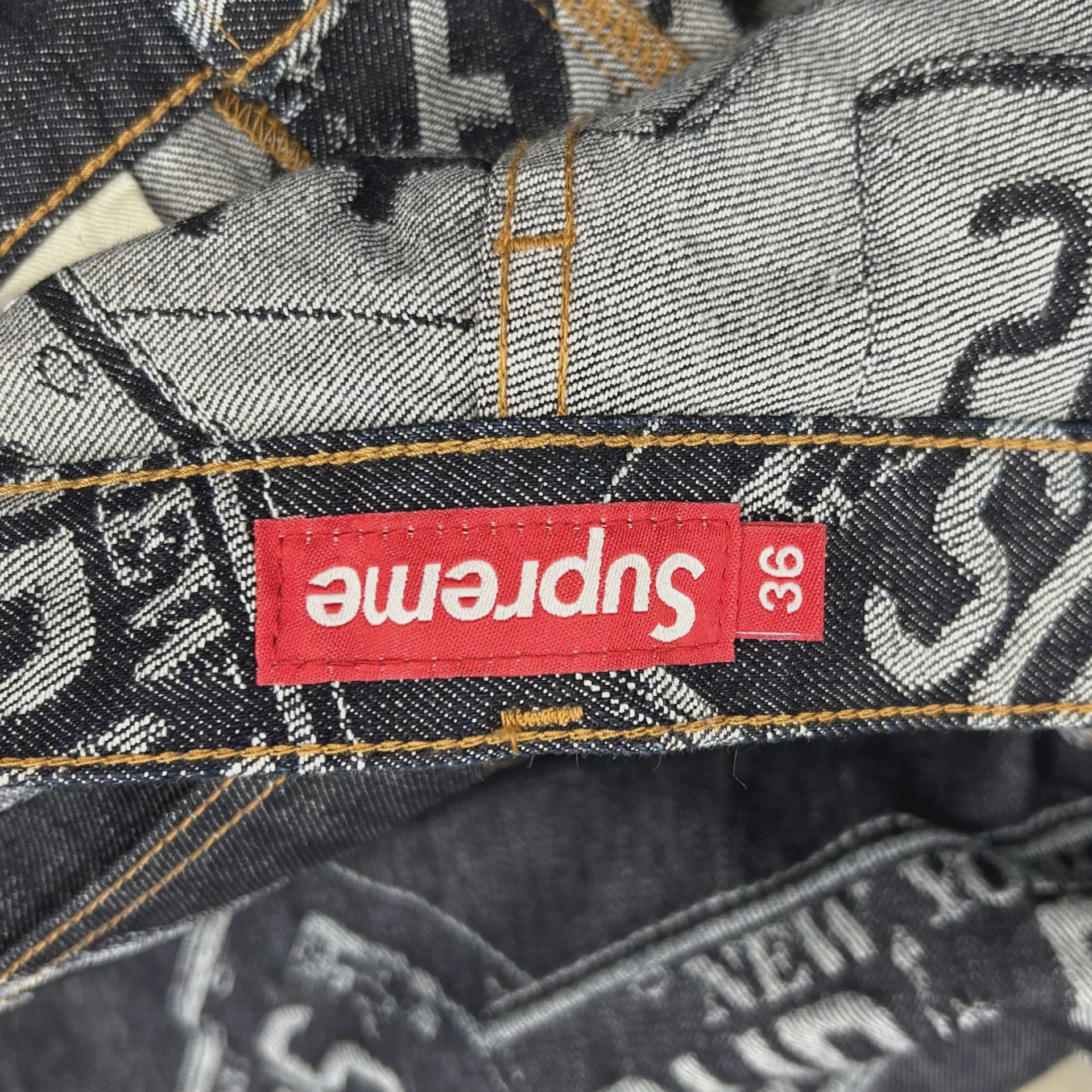Supreme License Plate Baggy Jean Rigid Indigo • Pre-Owned [3995] - photo 7