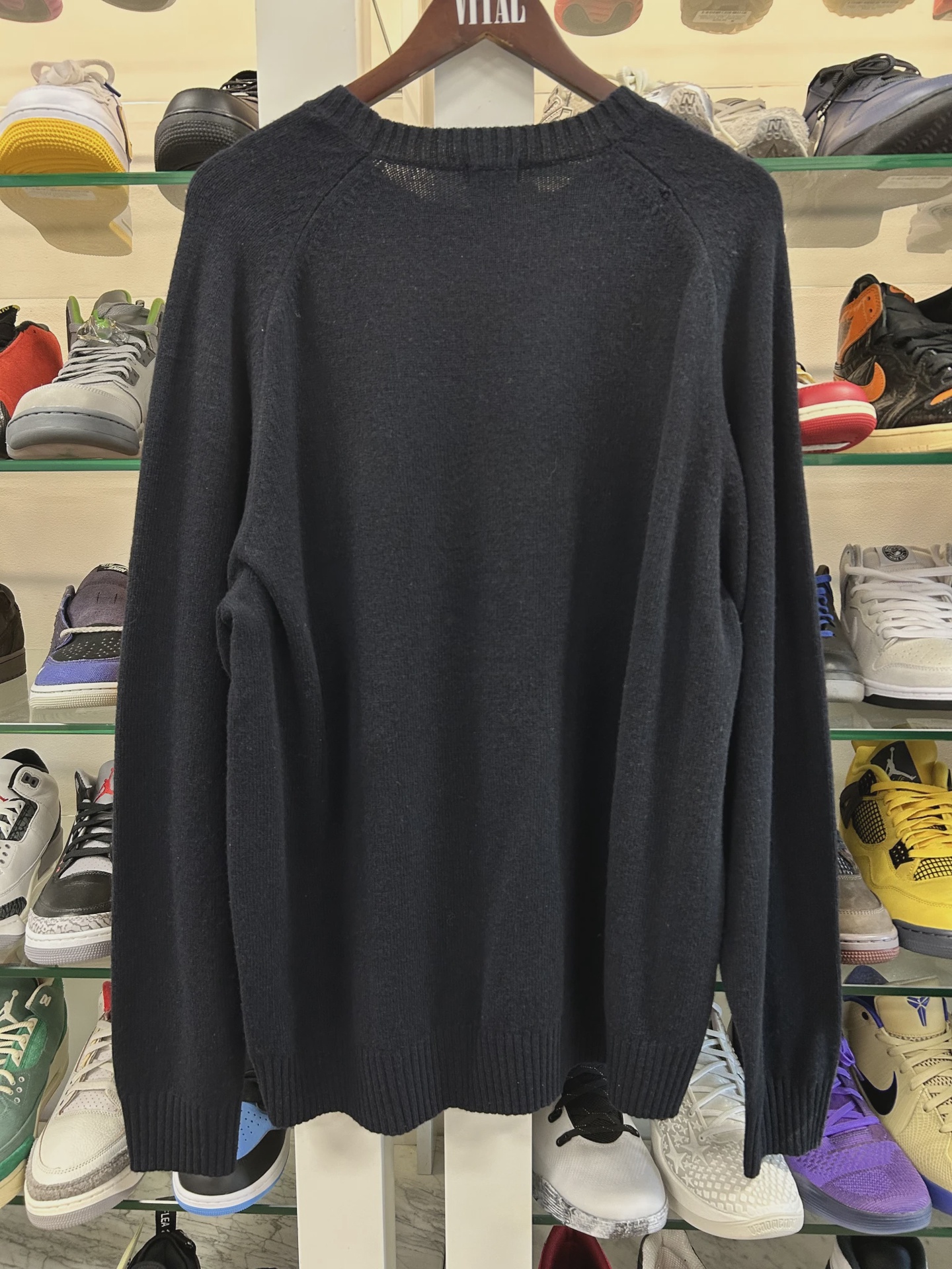 Kaws uniqlo knit Uniqlo x KAWS Lambswool Crewneck Sweater • Brand New [3141] 3